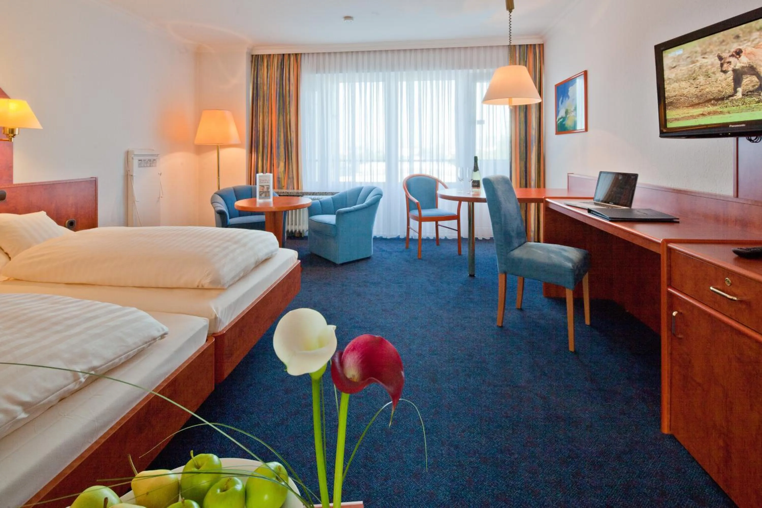 Photo of the whole room, Bed in Apartment-Hotel Hamburg Mitte