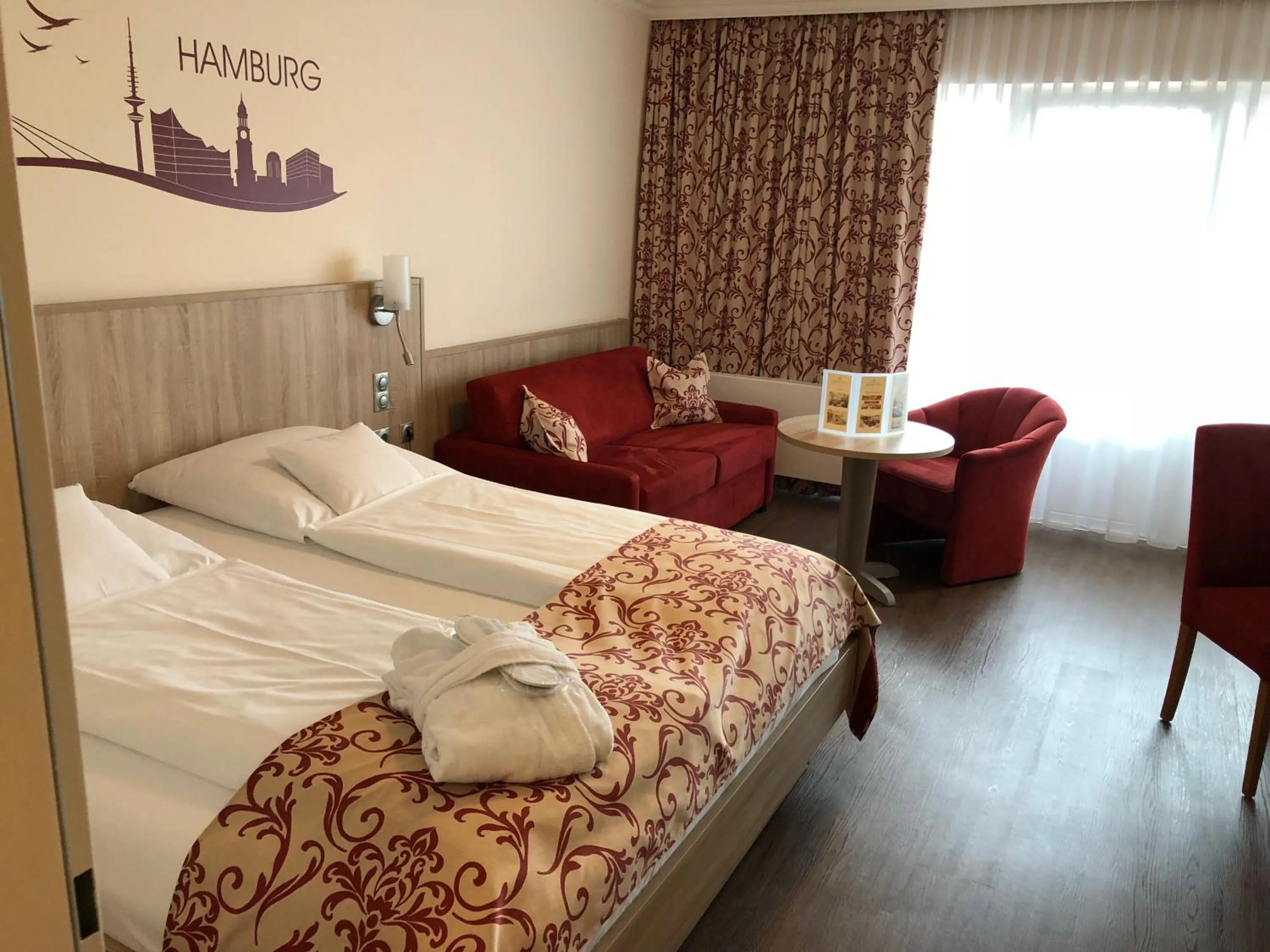Photo of the whole room, Bed in Apartment-Hotel Hamburg Mitte