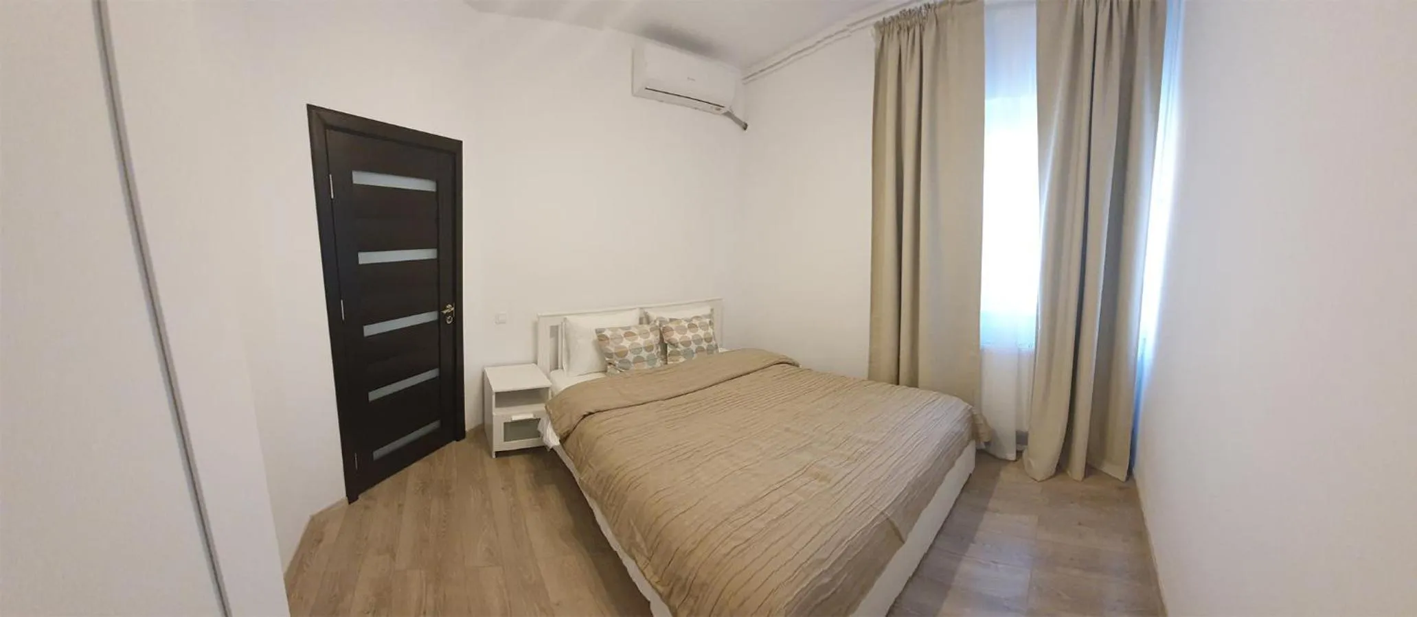 Bedroom, Bed in Casa Florescu 13