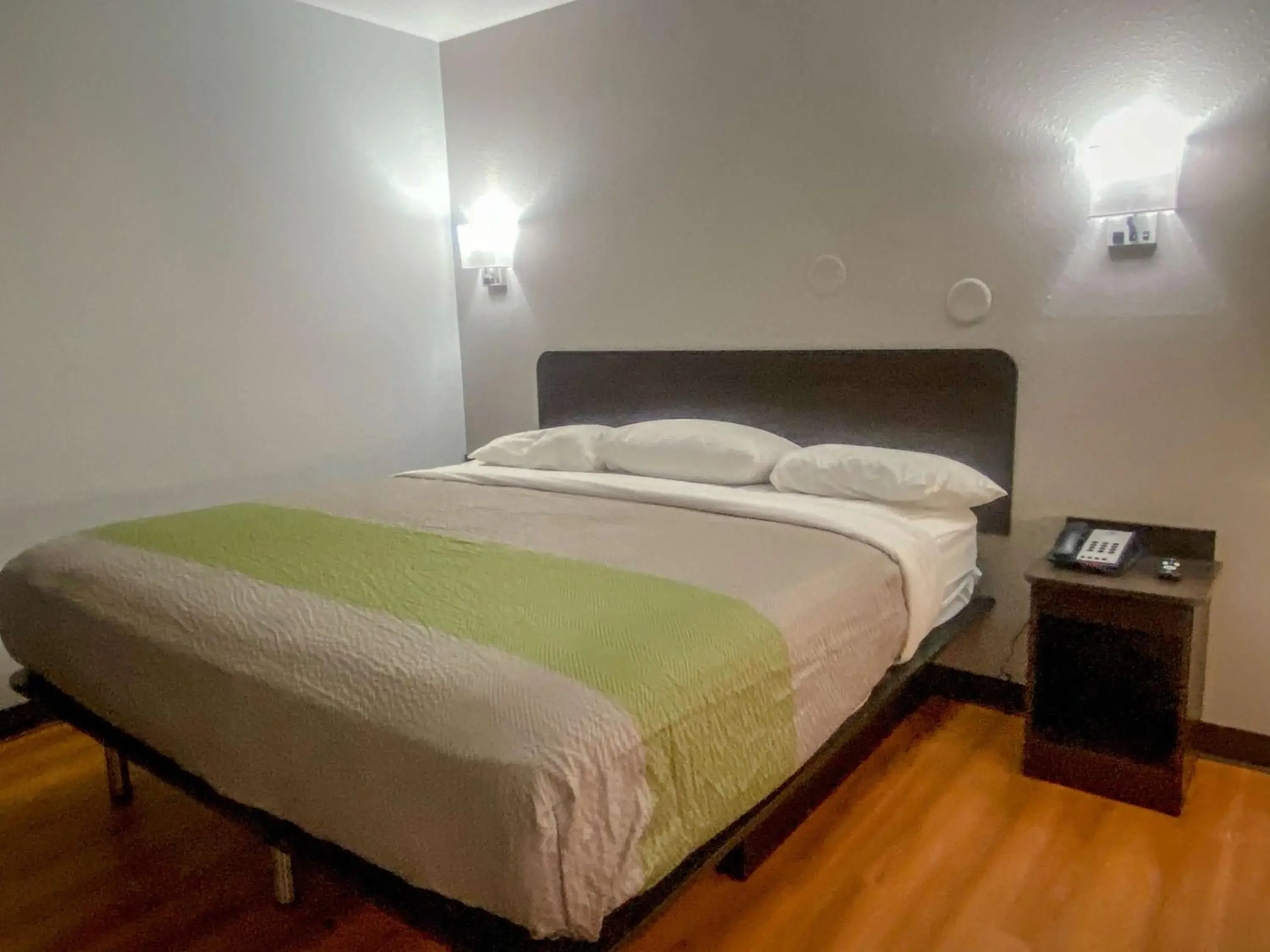 Photo of the whole room, Bed in Studio 6 Wichita, KS - Airport Photo of the whole room, Bed in Studio 6 Wichita, KS - Airport