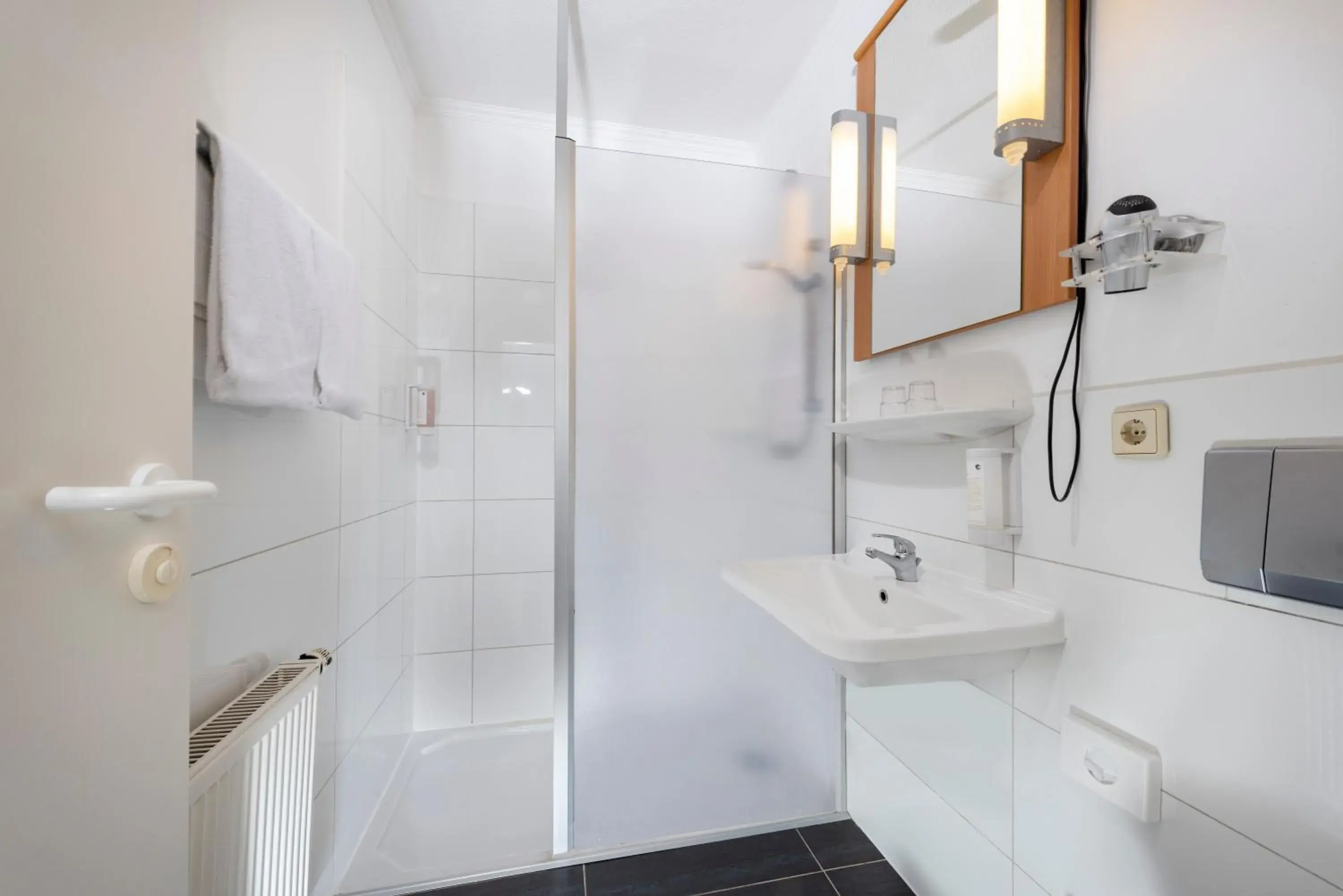 Bathroom in ibis Kassel Melsungen Bathroom in ibis Kassel Melsungen