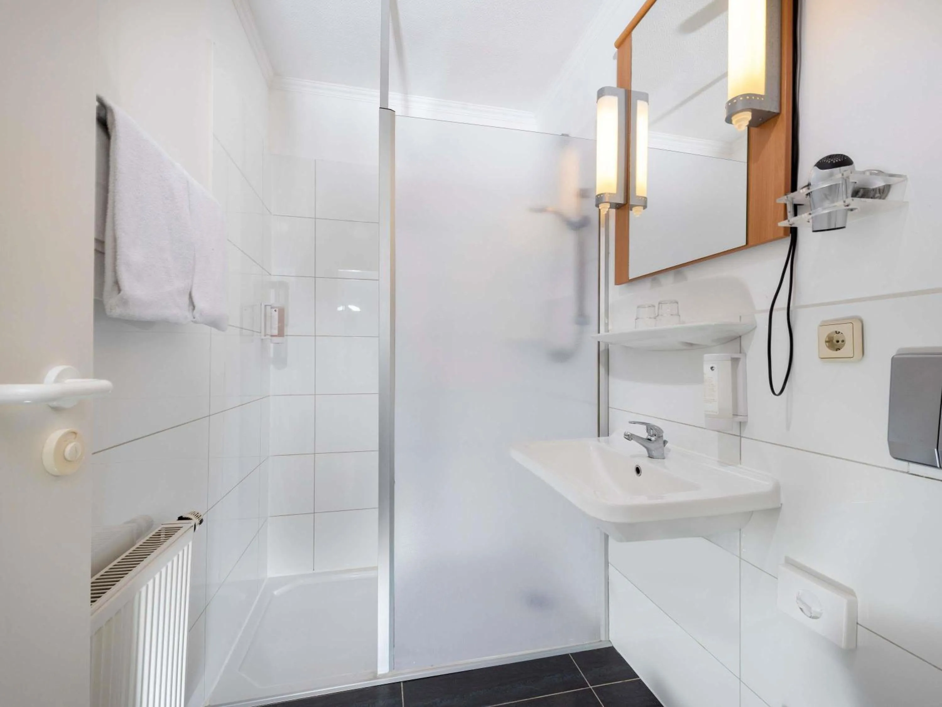 Bedroom in ibis Kassel Melsungen