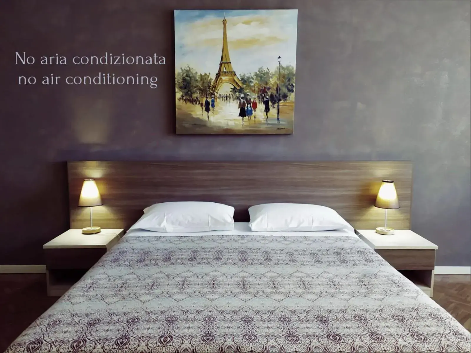 Classic Double Room in B&B Cameracaffè Centro Classic Double Room in B&B Cameracaffè Centro