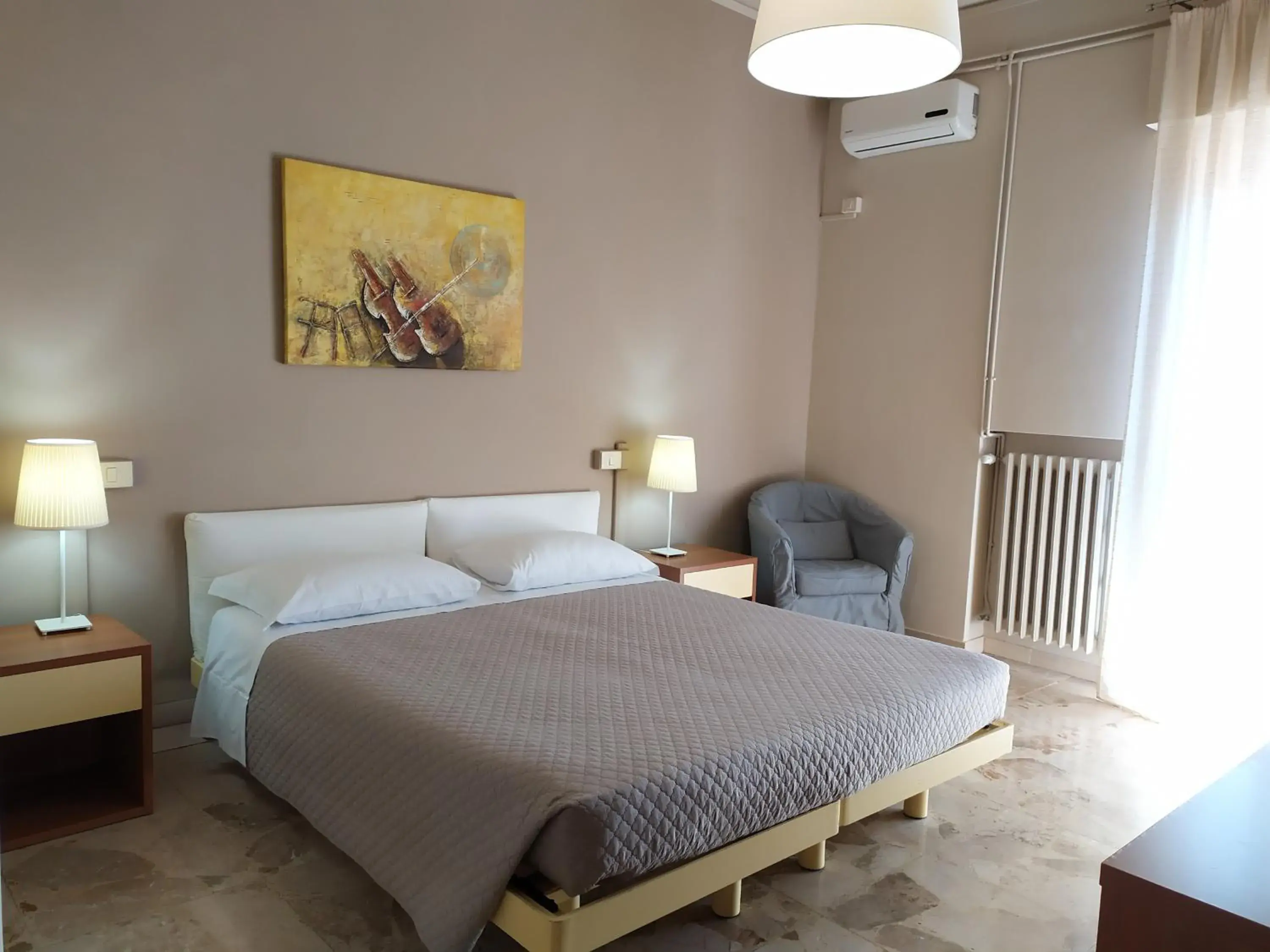 Comfort Double Room in B&B Cameracaffè Centro Comfort Double Room in B&B Cameracaffè Centro