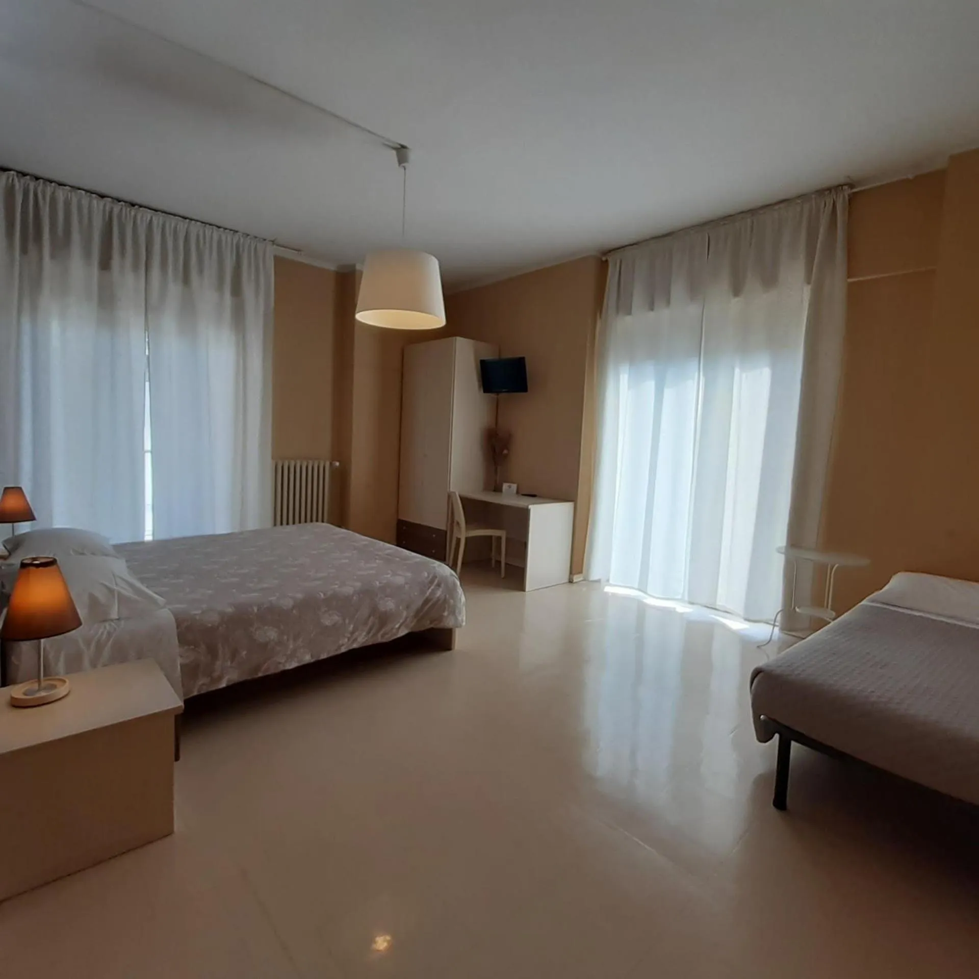 Bedroom, Bed in B&B Cameracaffè Centro