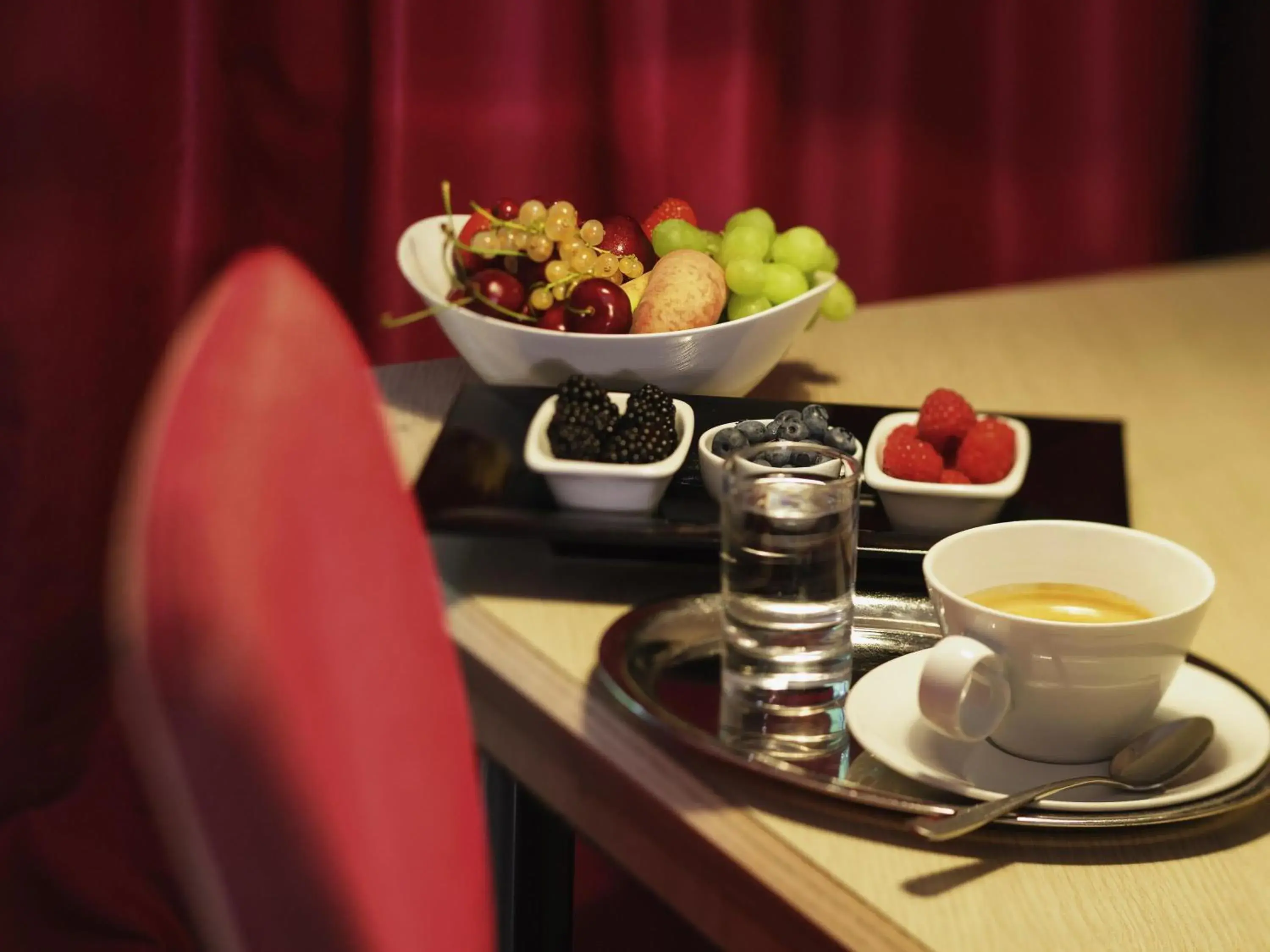 Bedroom in Mövenpick Hotel München-Airport Bedroom in Mövenpick Hotel München-Airport