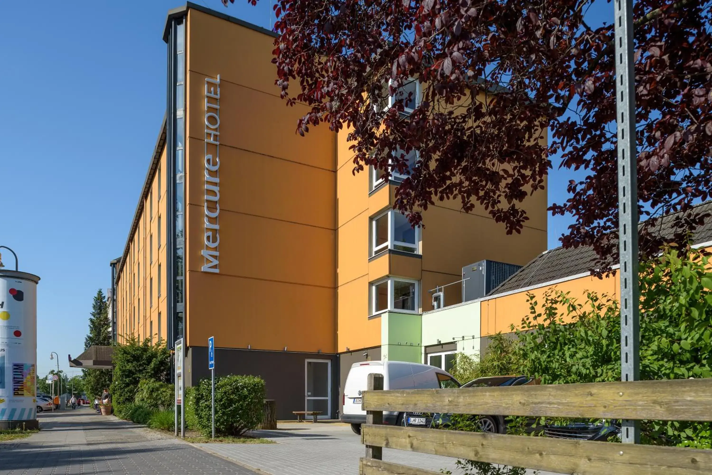 Facade/entrance in Mercure Hotel Berlin City West Facade/entrance in Mercure Hotel Berlin City West