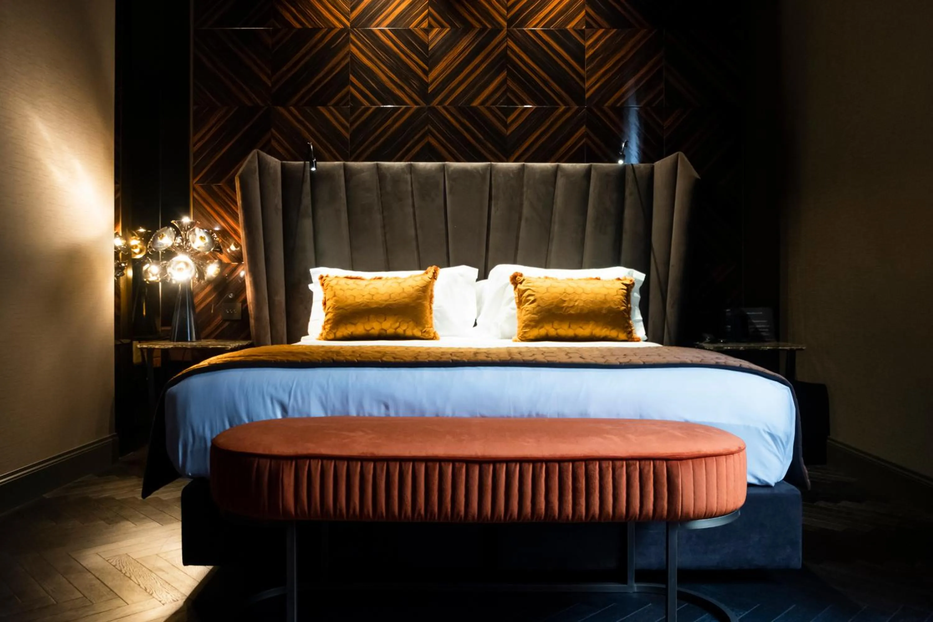 Bed in U-Visionary Roma Hotel