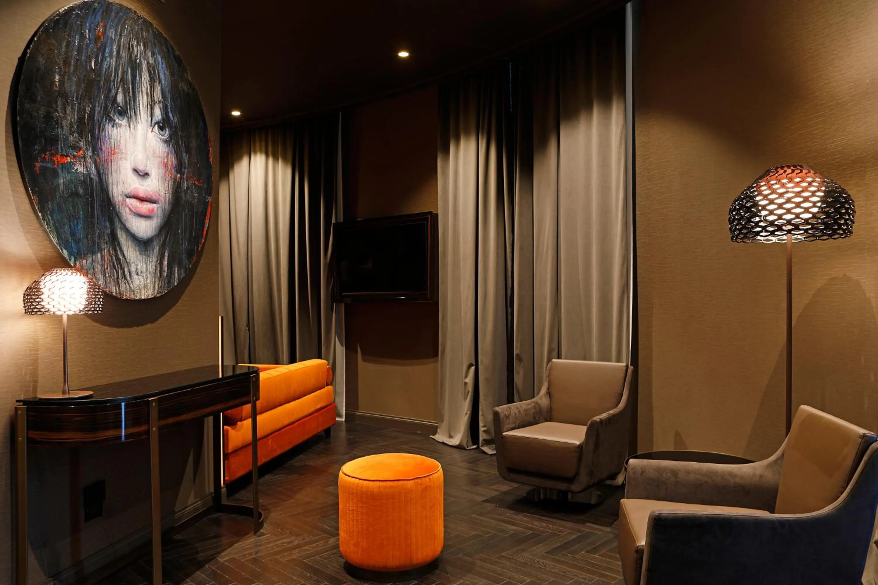 TV and multimedia in U-Visionary Roma Hotel