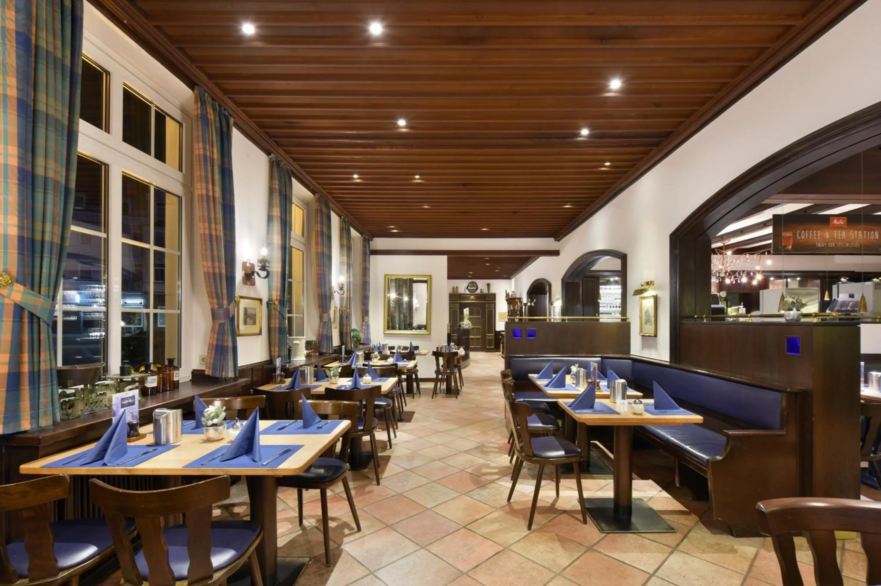 Restaurant/places to eat in Designhotel + CongressCentrum Wienecke XI.