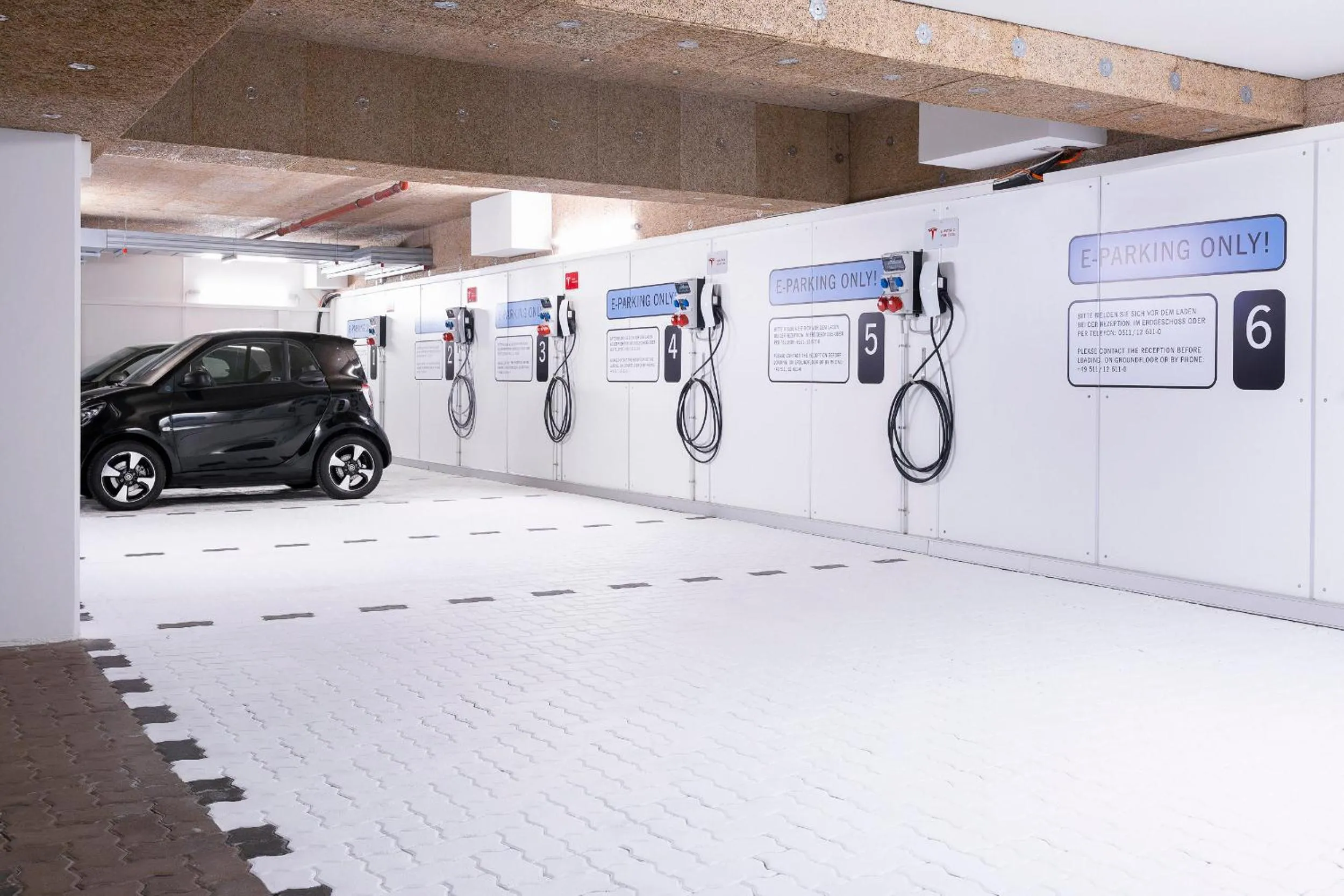 Parking in Designhotel + CongressCentrum Wienecke XI.