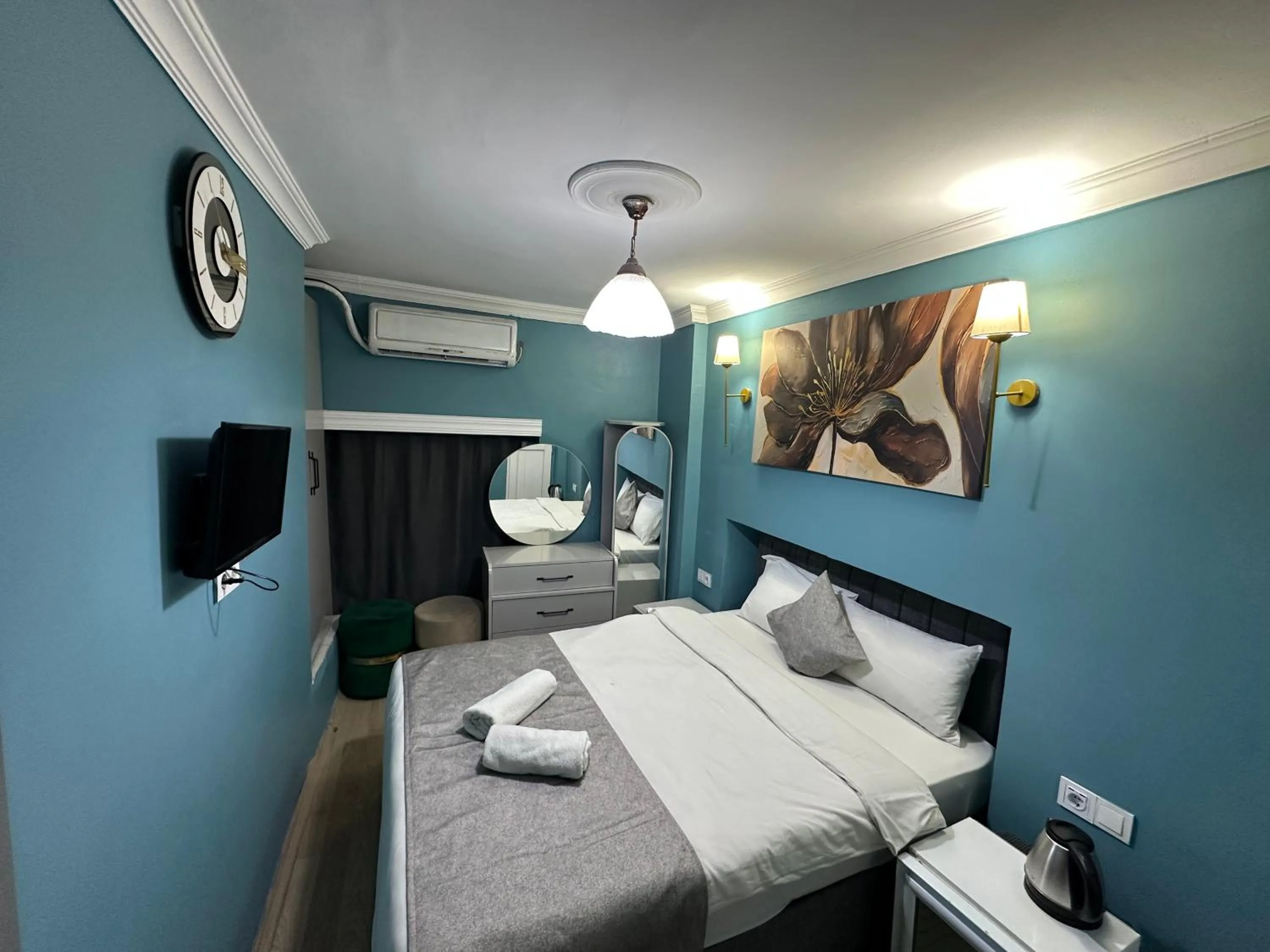 Bed in Ada Apart Hotel