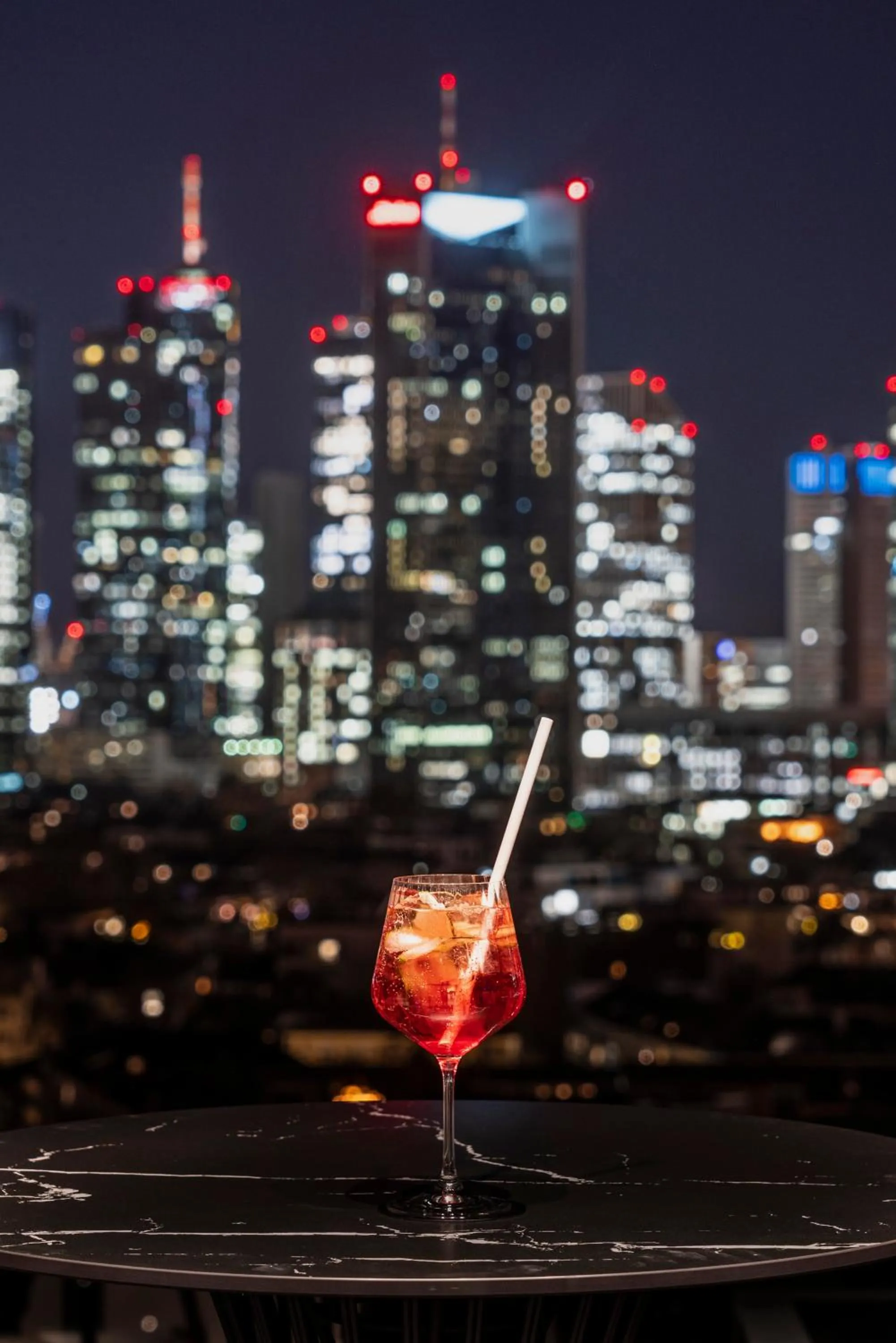 Lounge or bar in Meliá Frankfurt City
