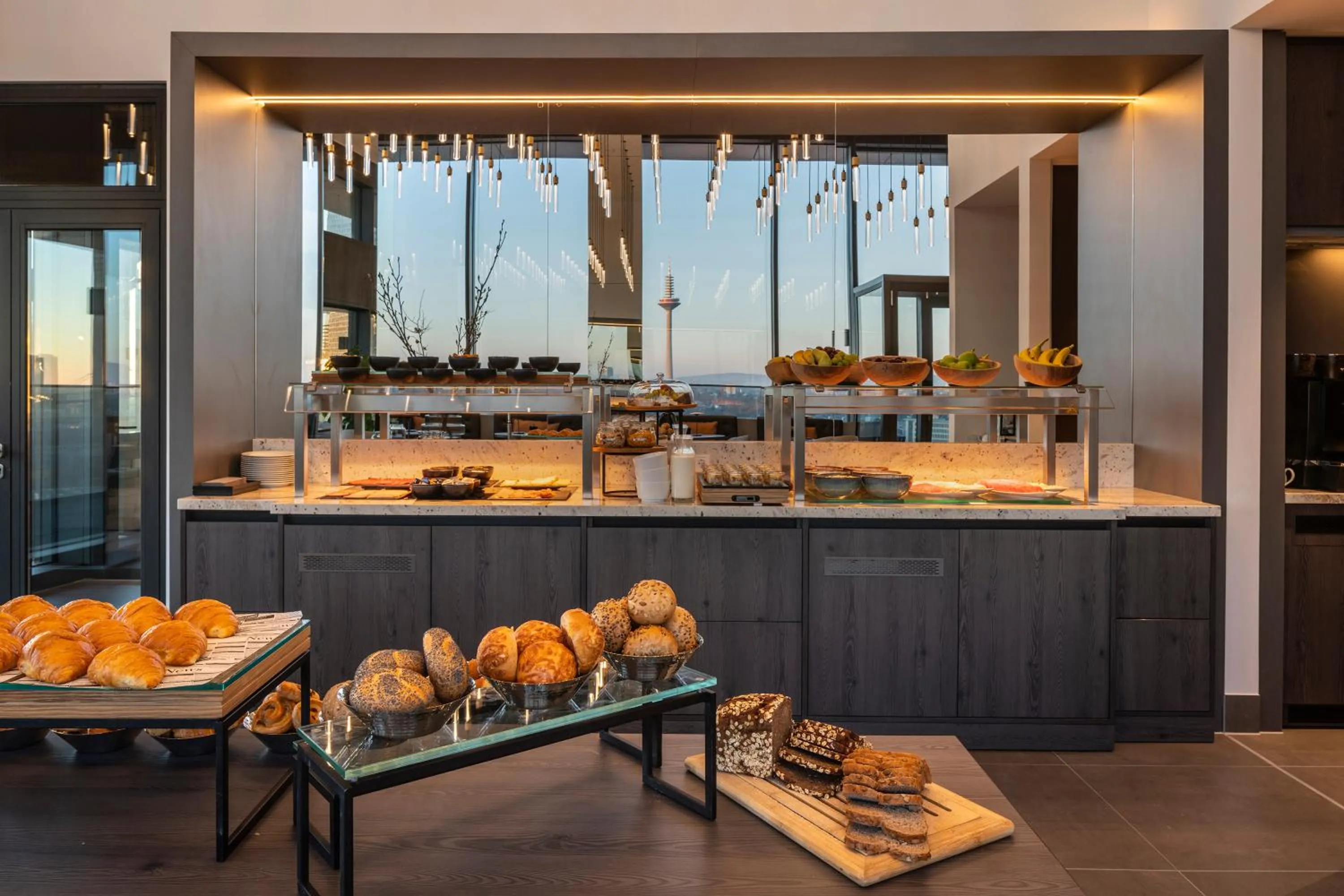 Lounge or bar in Meliá Frankfurt City