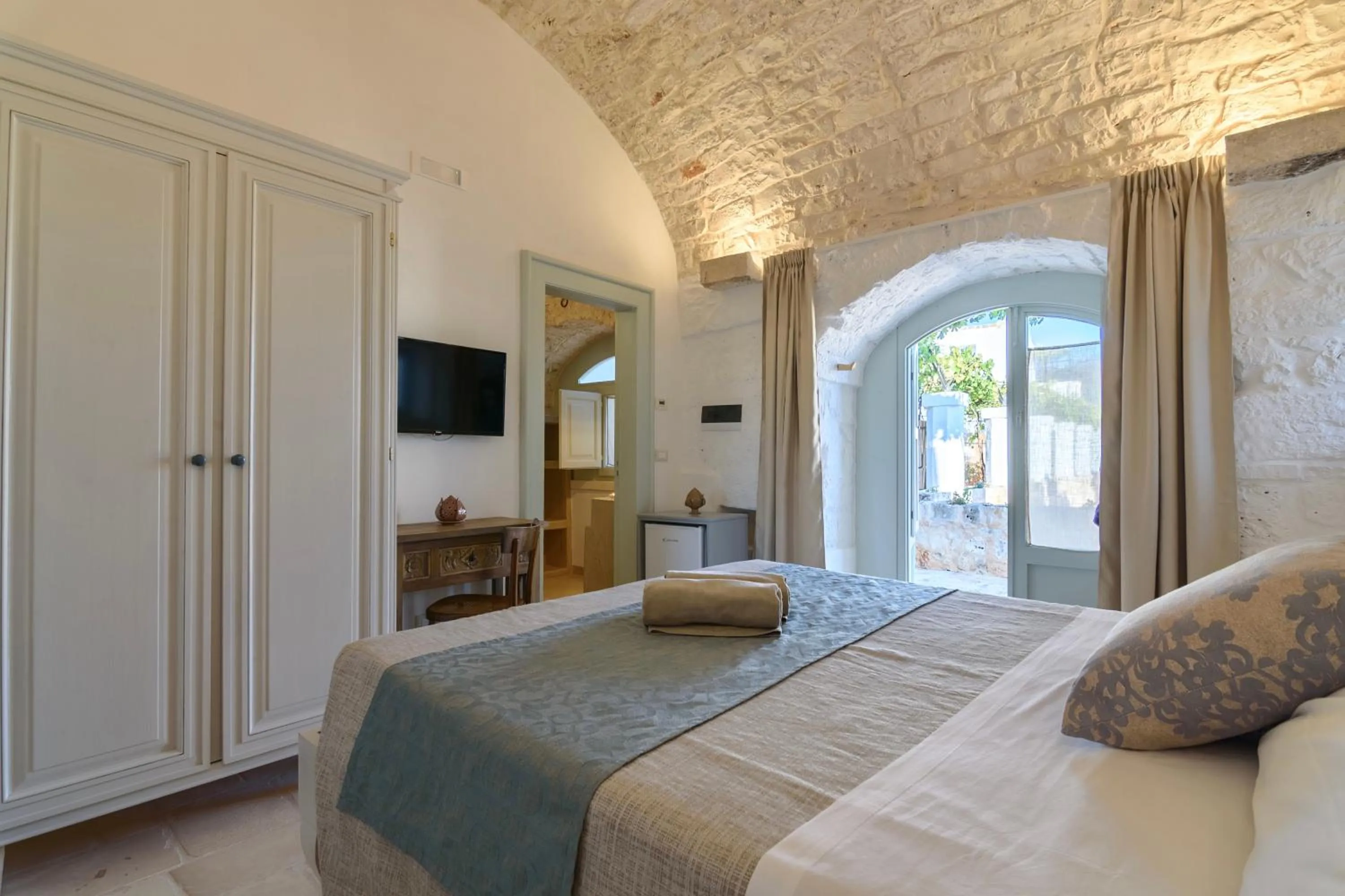 Bed in Masseria Ayroldi