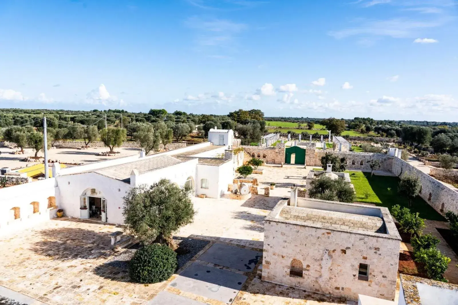 Bird's eye view in Masseria Ayroldi Bird's eye view in Masseria Ayroldi