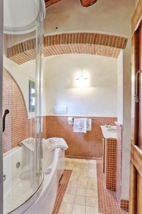 Hot Tub in Casa Vacanze La Porta