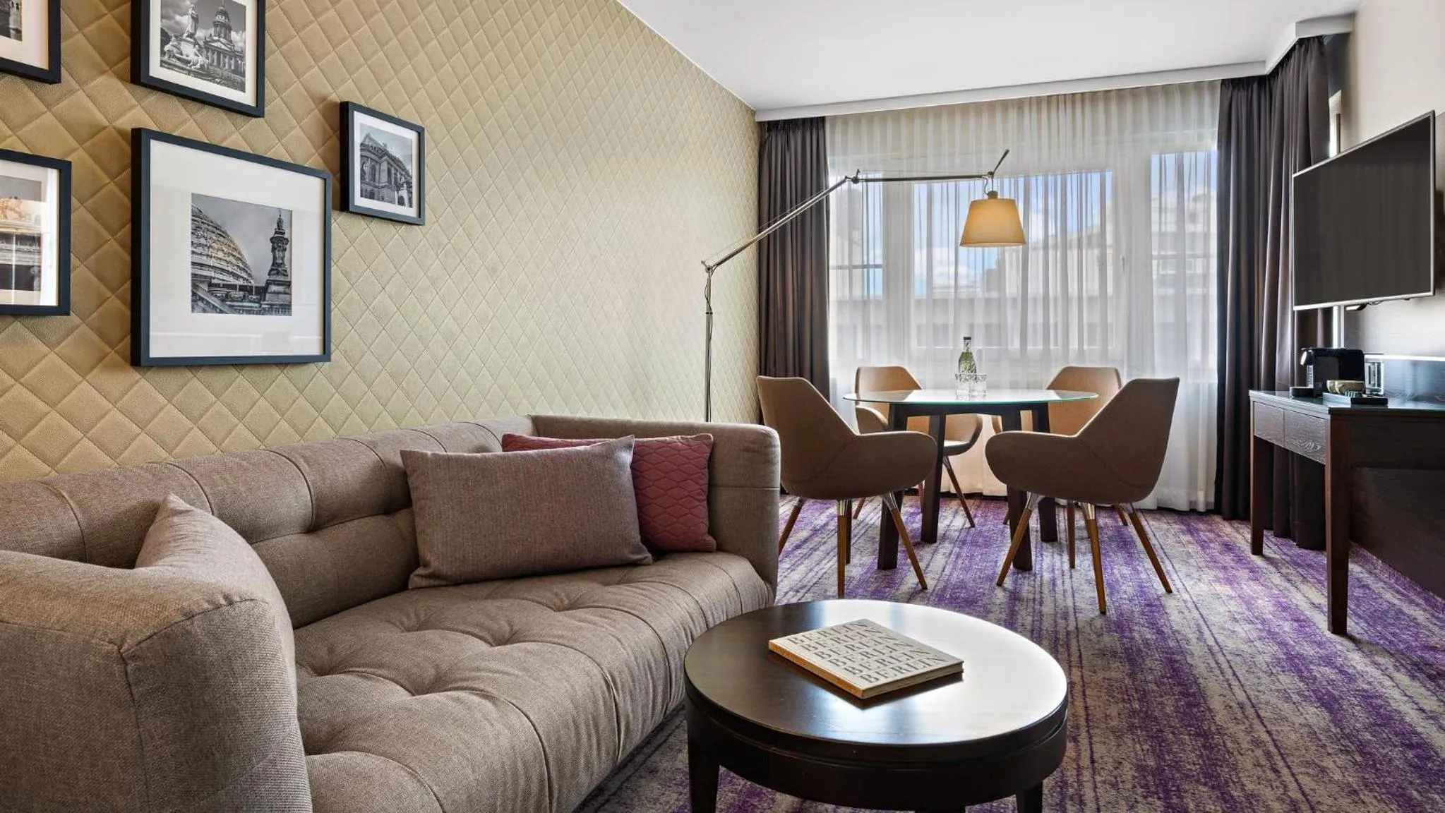 Photo of the whole room in Crowne Plaza Berlin City Centre Ku'damm by IHG