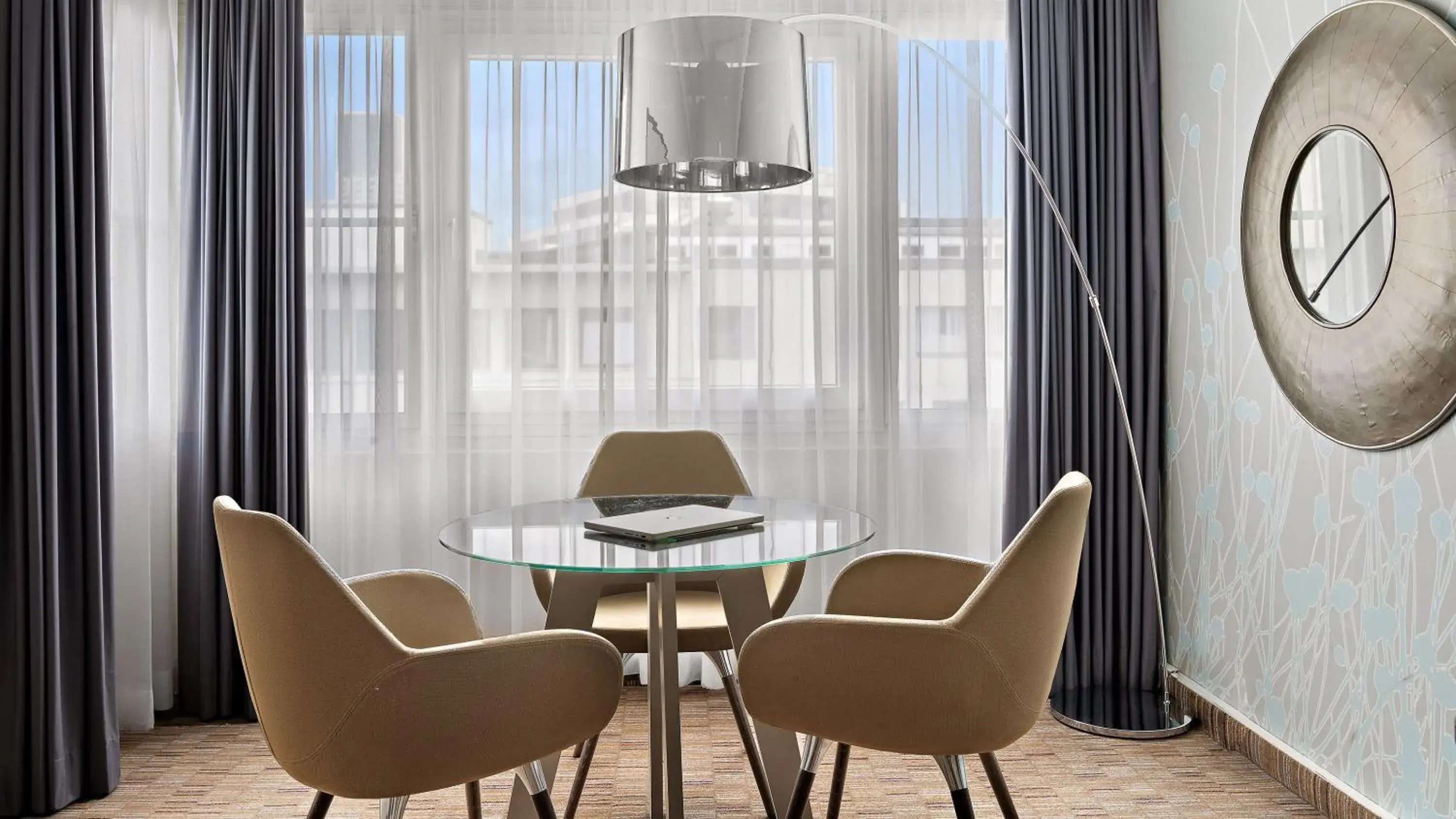 Photo of the whole room in Crowne Plaza Berlin City Centre Ku'damm by IHG Photo of the whole room in Crowne Plaza Berlin City Centre Ku'damm by IHG