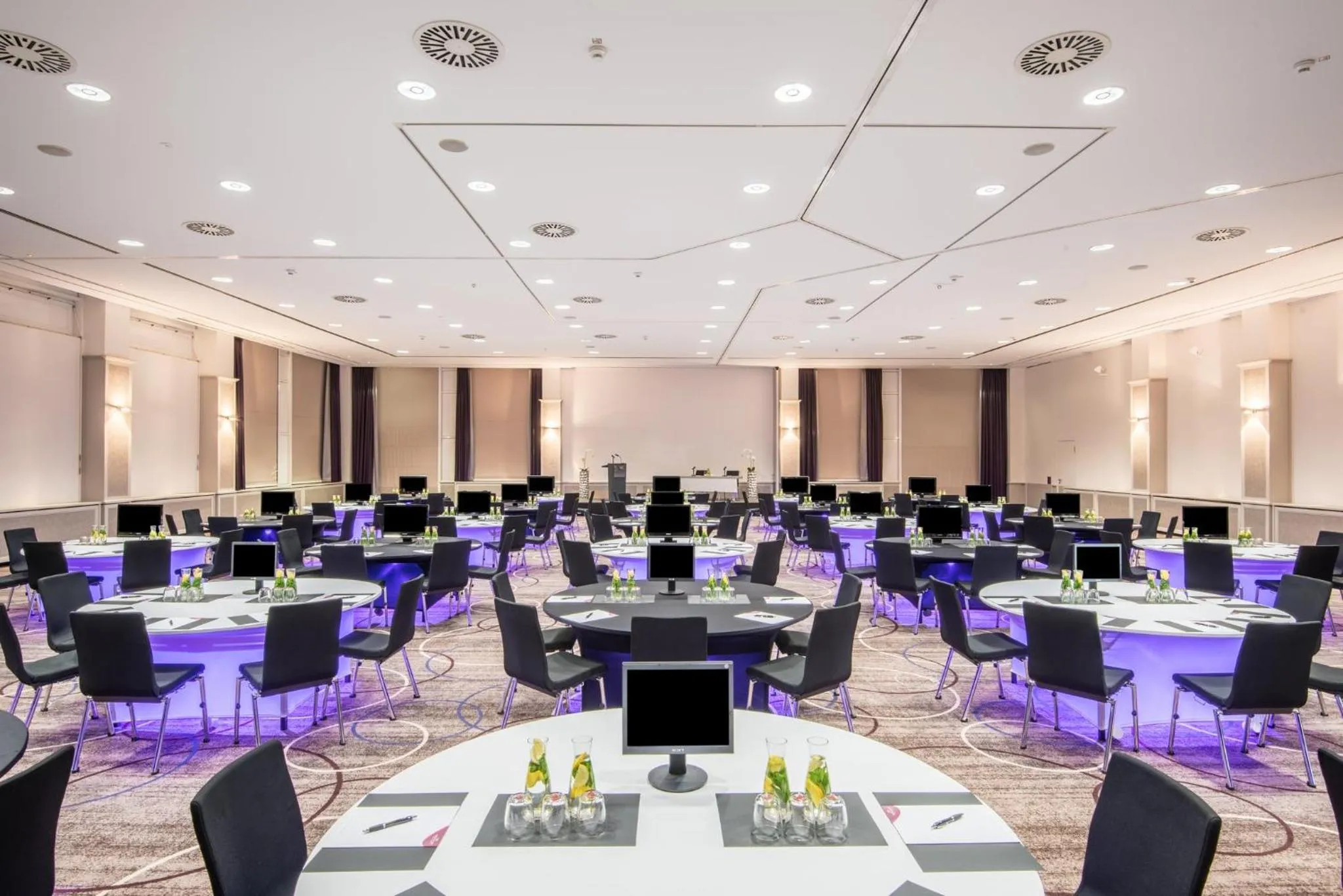 Meeting/conference room in Crowne Plaza Berlin City Centre Ku'damm by IHG