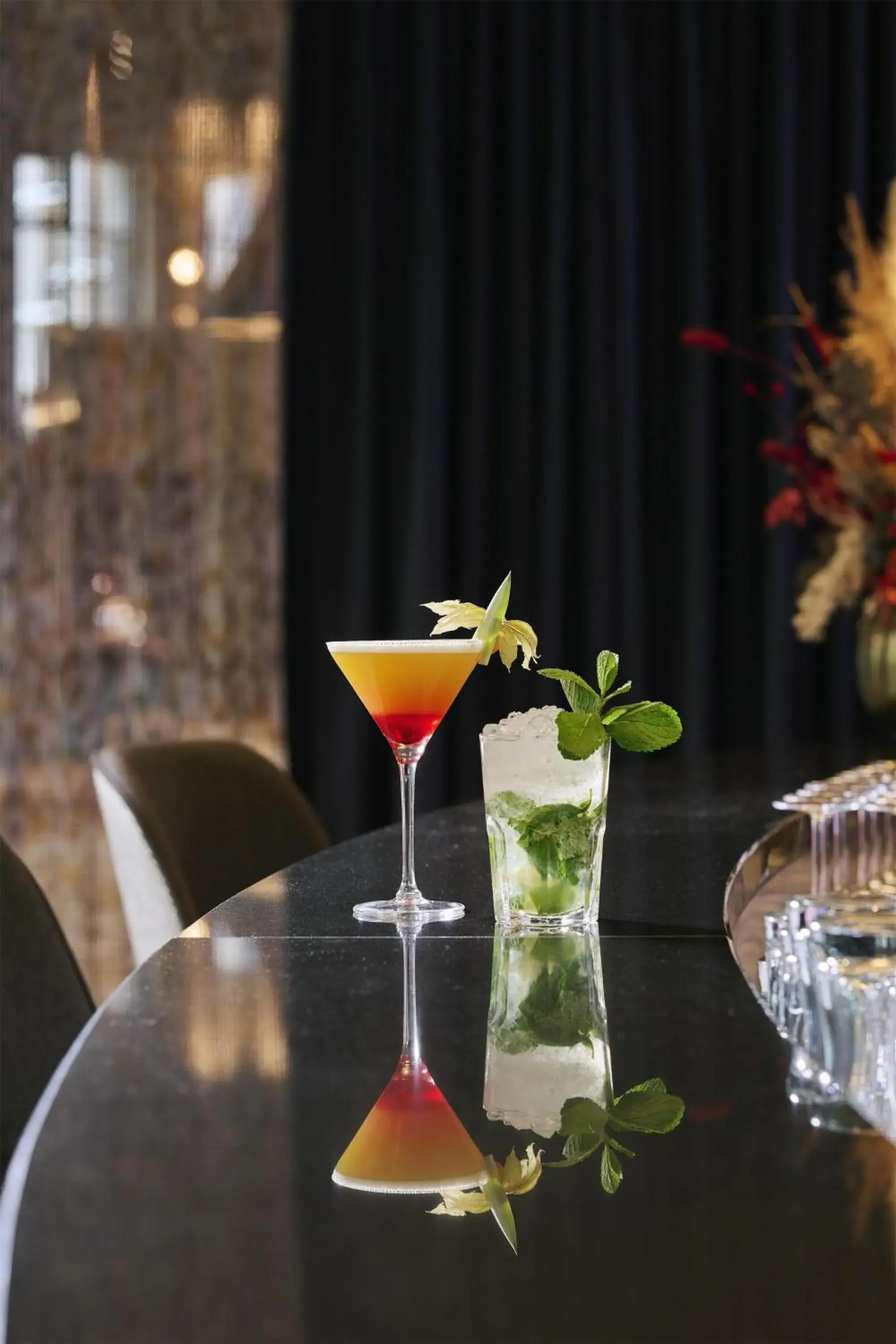 Lounge or bar in NH Berlin Alexanderplatz Lounge or bar in NH Berlin Alexanderplatz