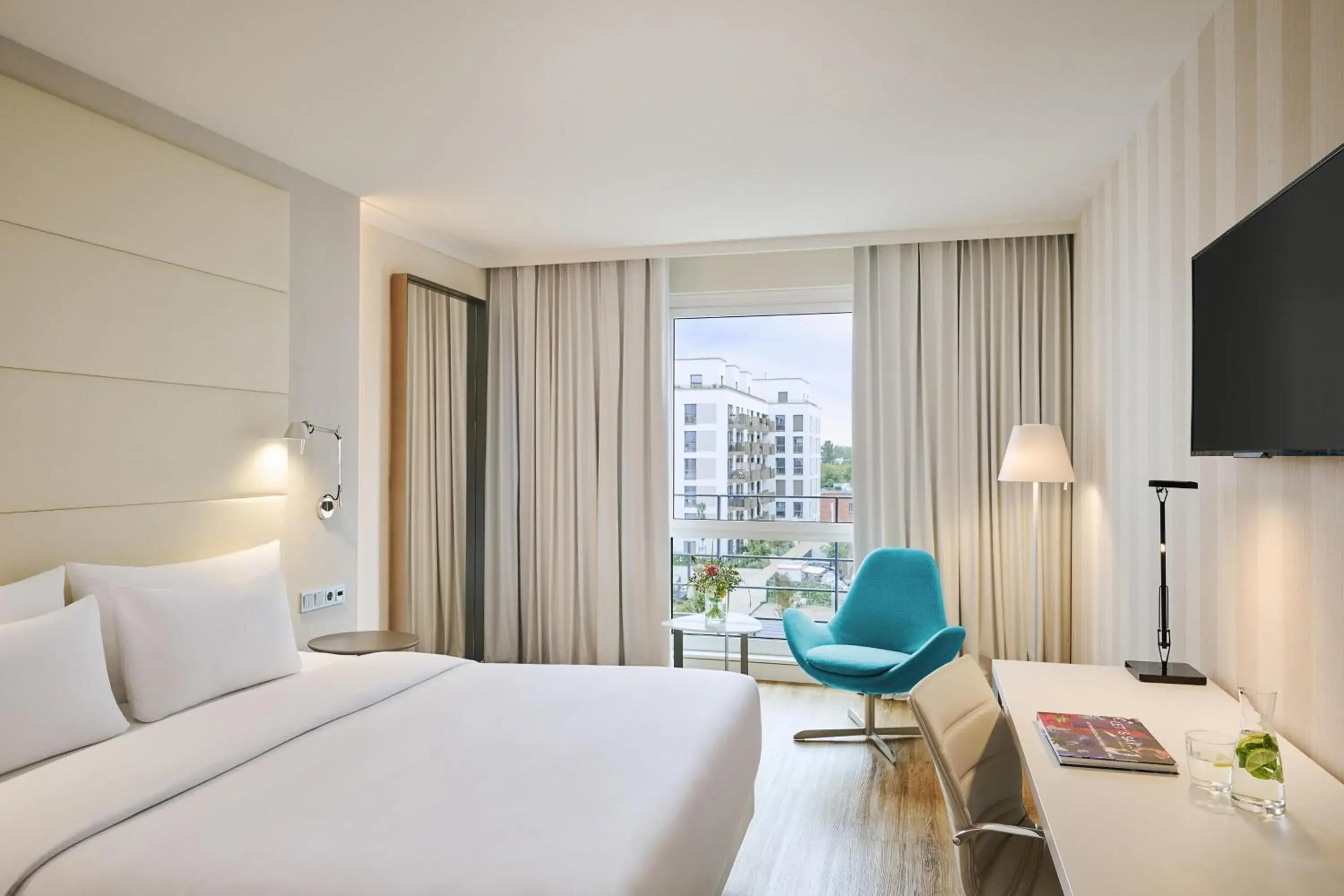 Bedroom, Bed in NH Berlin Alexanderplatz Bedroom, Bed in NH Berlin Alexanderplatz