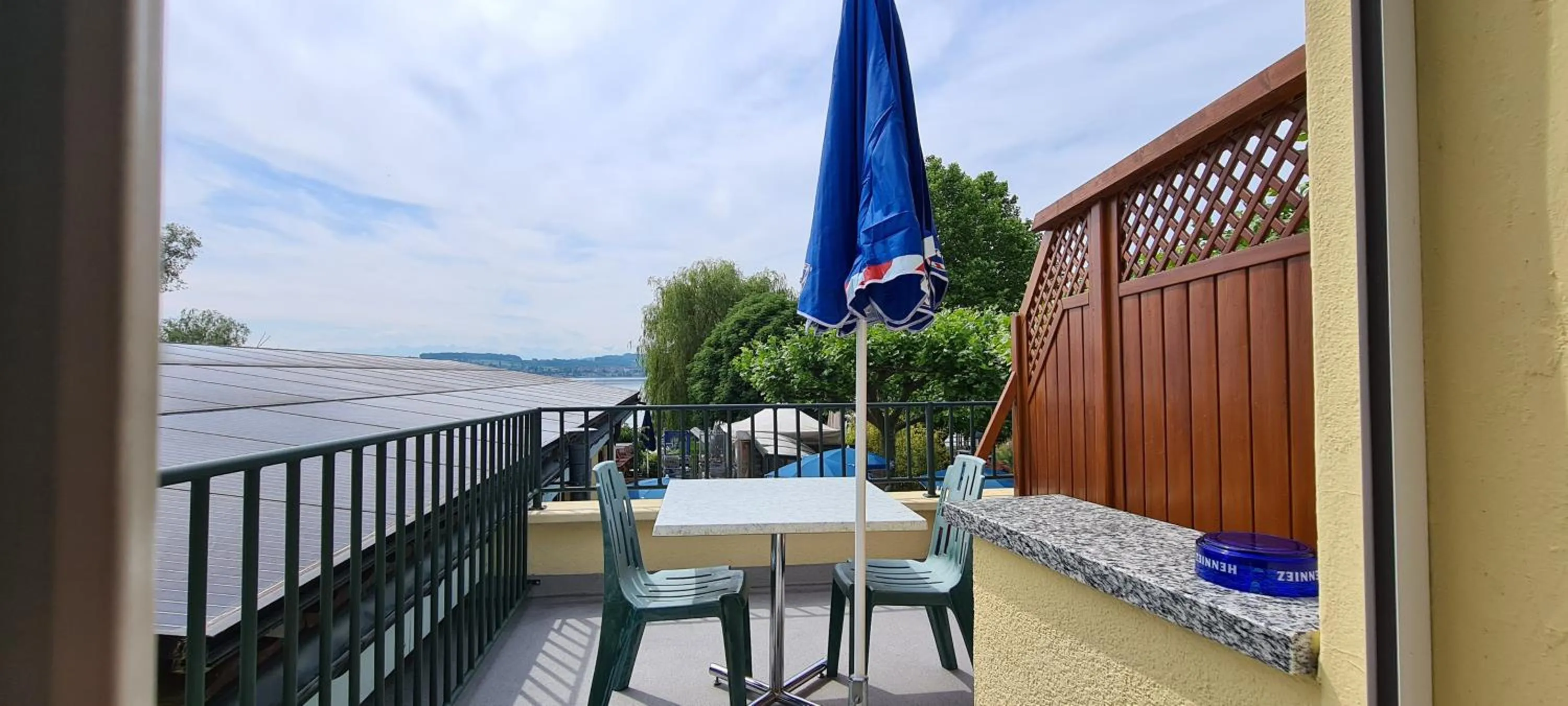 Balcony/Terrace in Hôtel Restaurant Cave Bel-Air