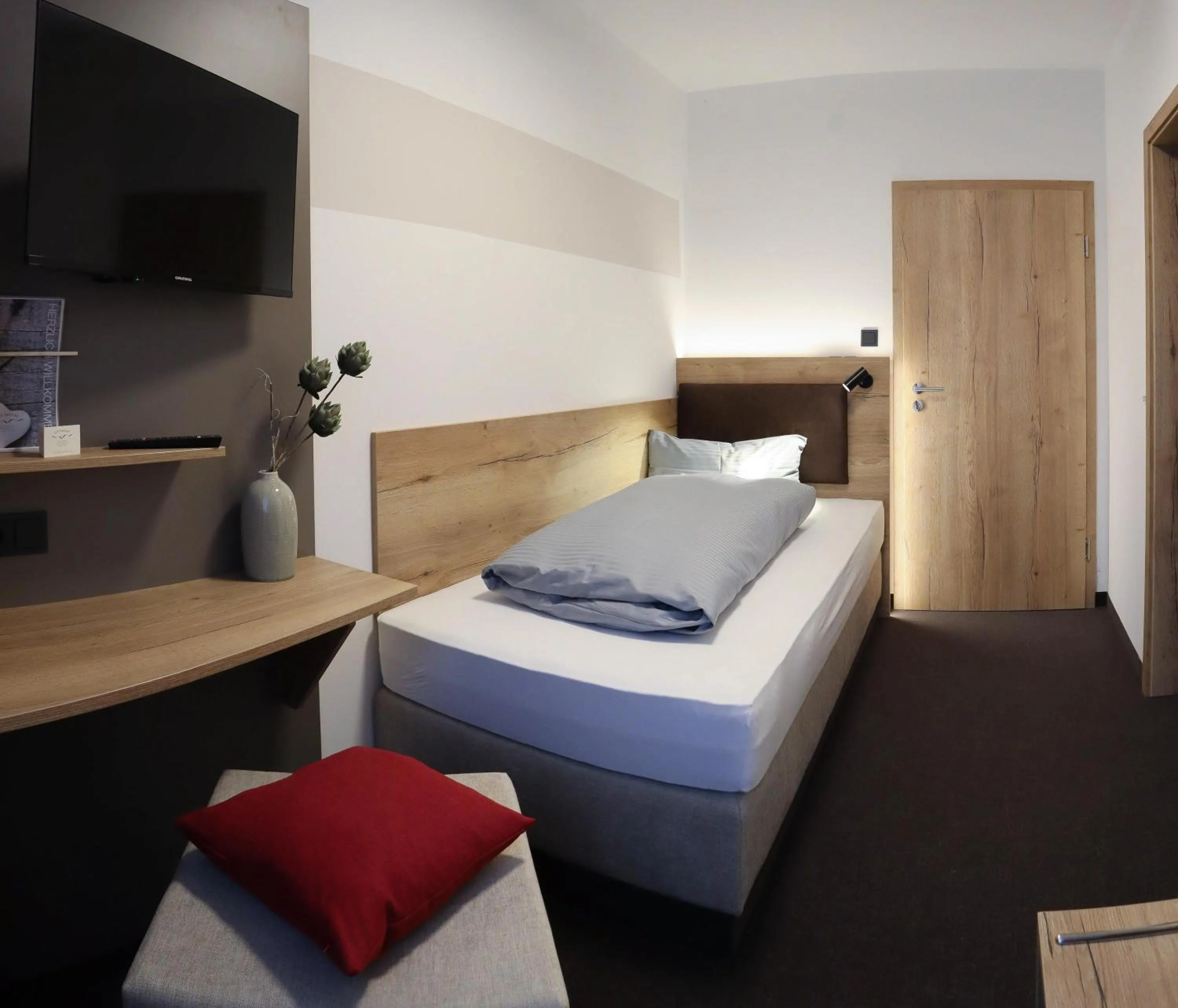 Photo of the whole room, Bed in Gasthof zur Brücke