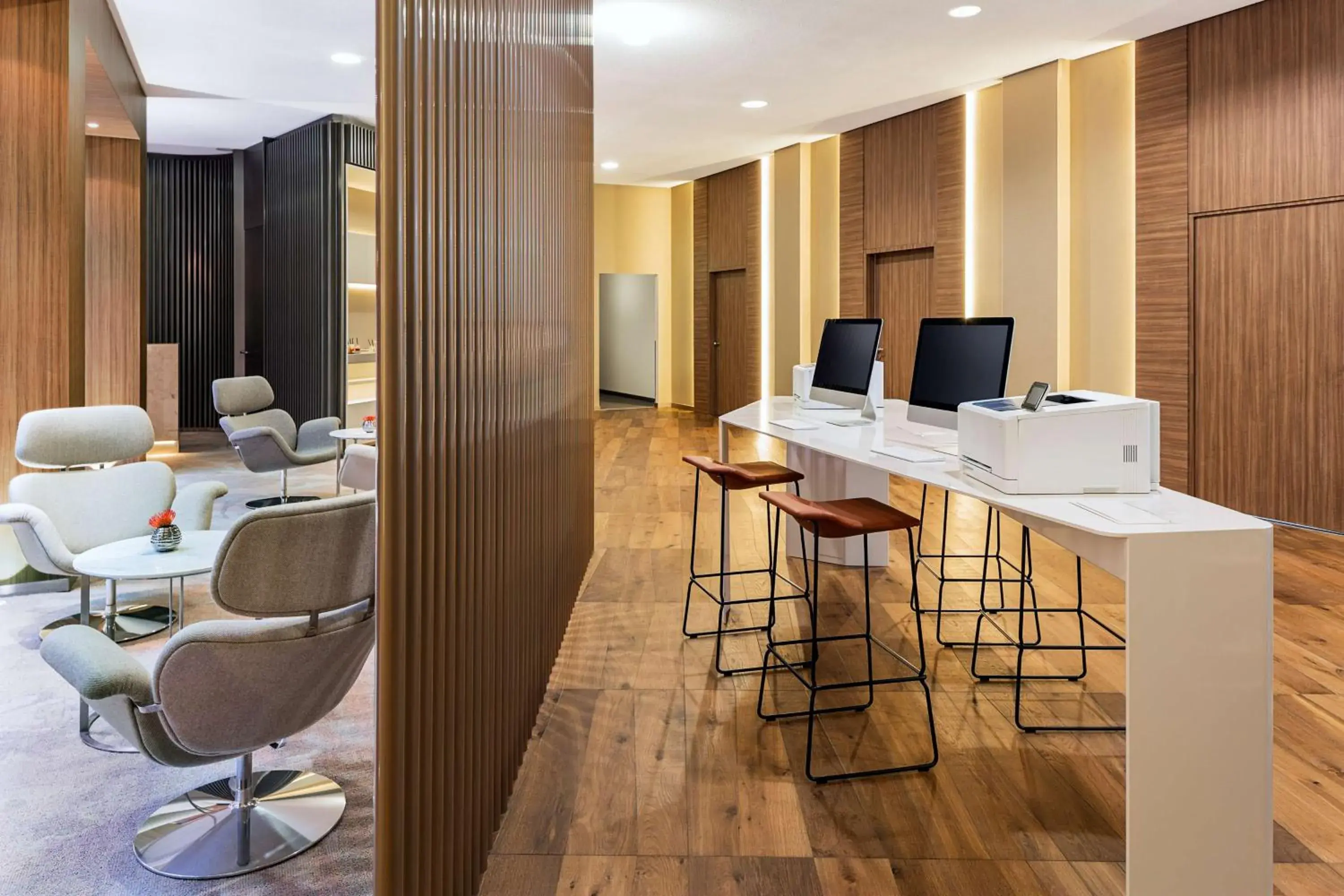 Lobby or reception in NH Collection Berlin Mitte am Checkpoint Charlie Lobby or reception in NH Collection Berlin Mitte am Checkpoint Charlie