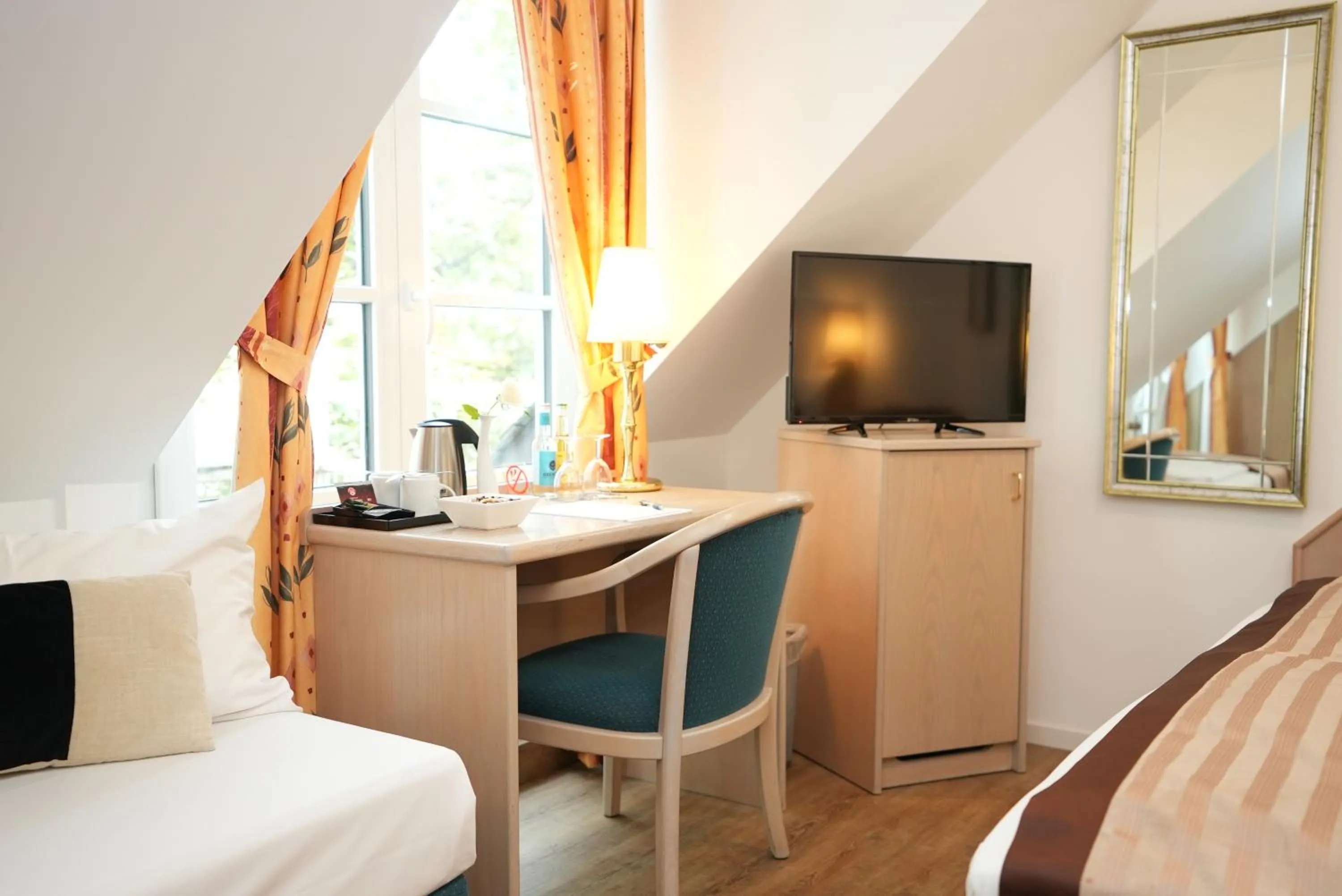 Bed in UNO Hotel Posthof Saarlouis