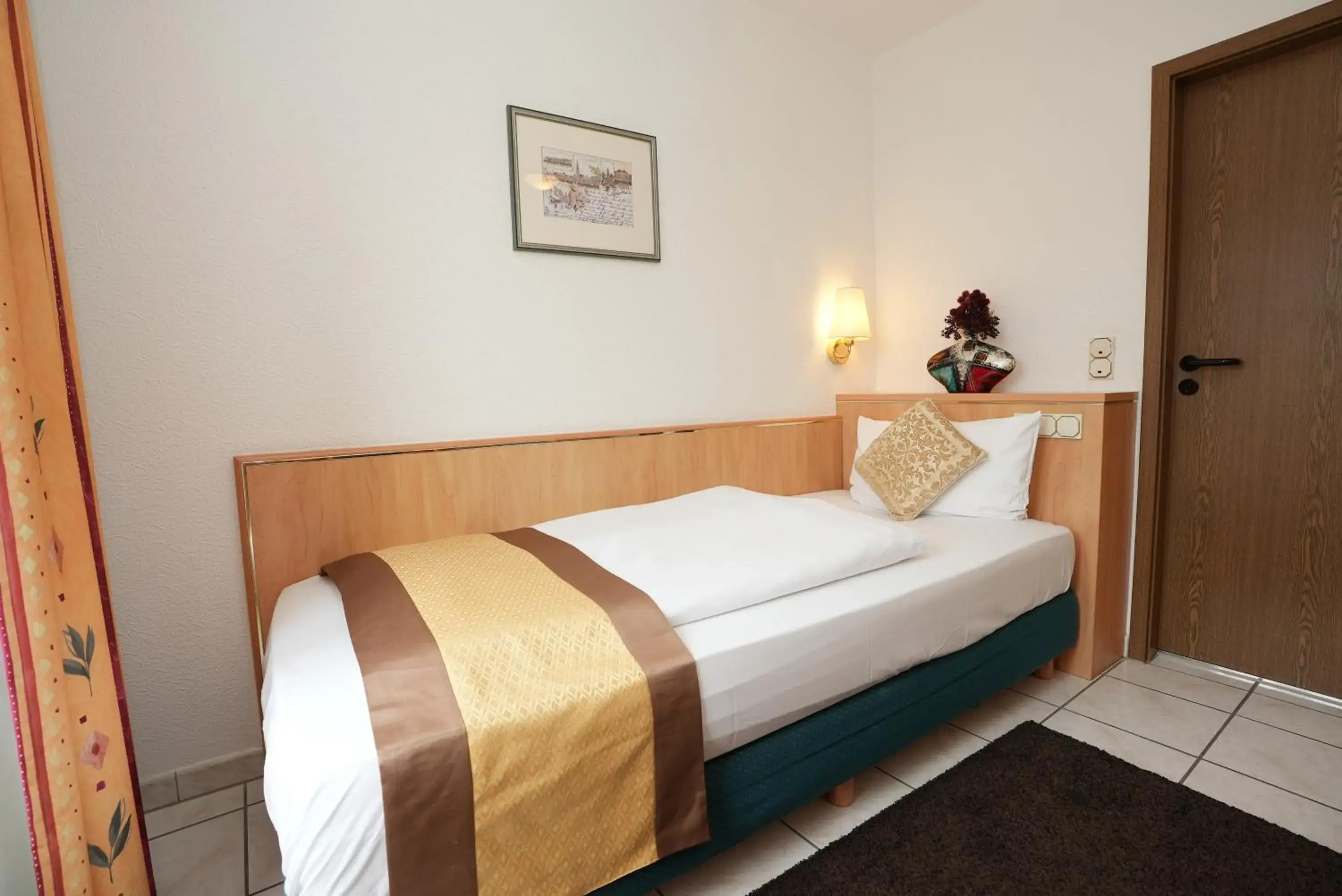 Bed in UNO Hotel Posthof Saarlouis Bed in UNO Hotel Posthof Saarlouis