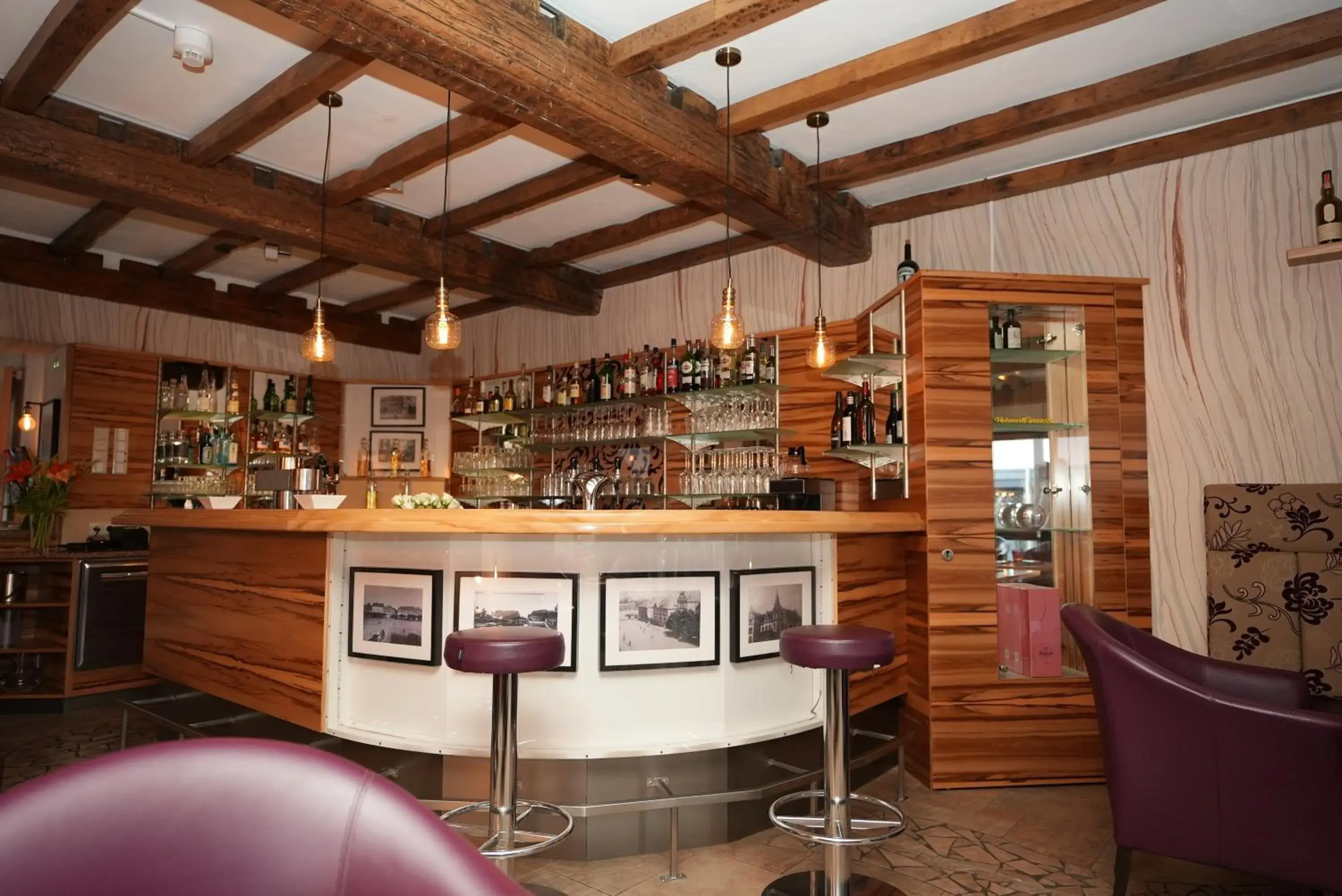 Lounge or bar in UNO Hotel Posthof Saarlouis Lounge or bar in UNO Hotel Posthof Saarlouis