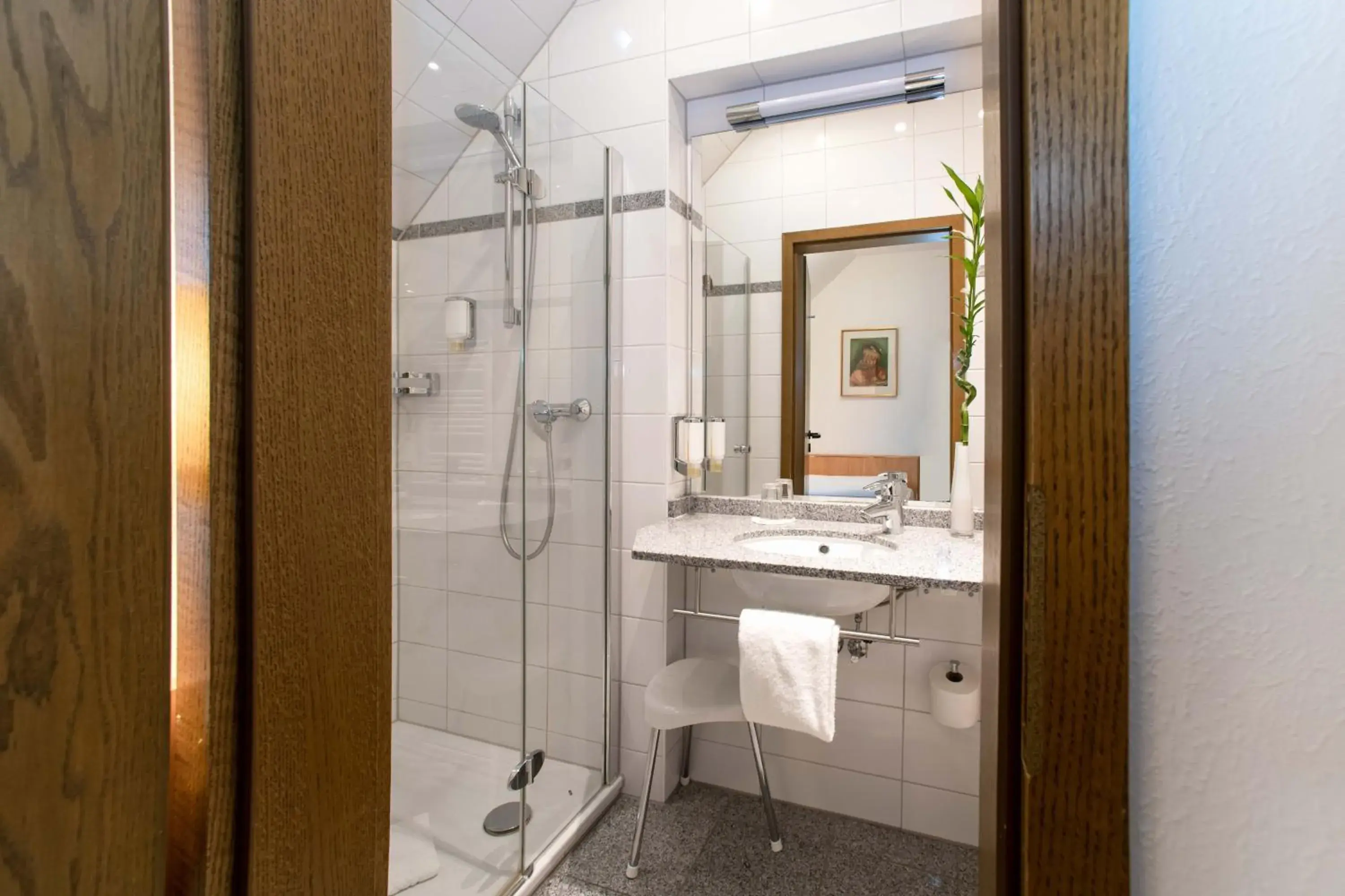 Bathroom in UNO Hotel Posthof Saarlouis