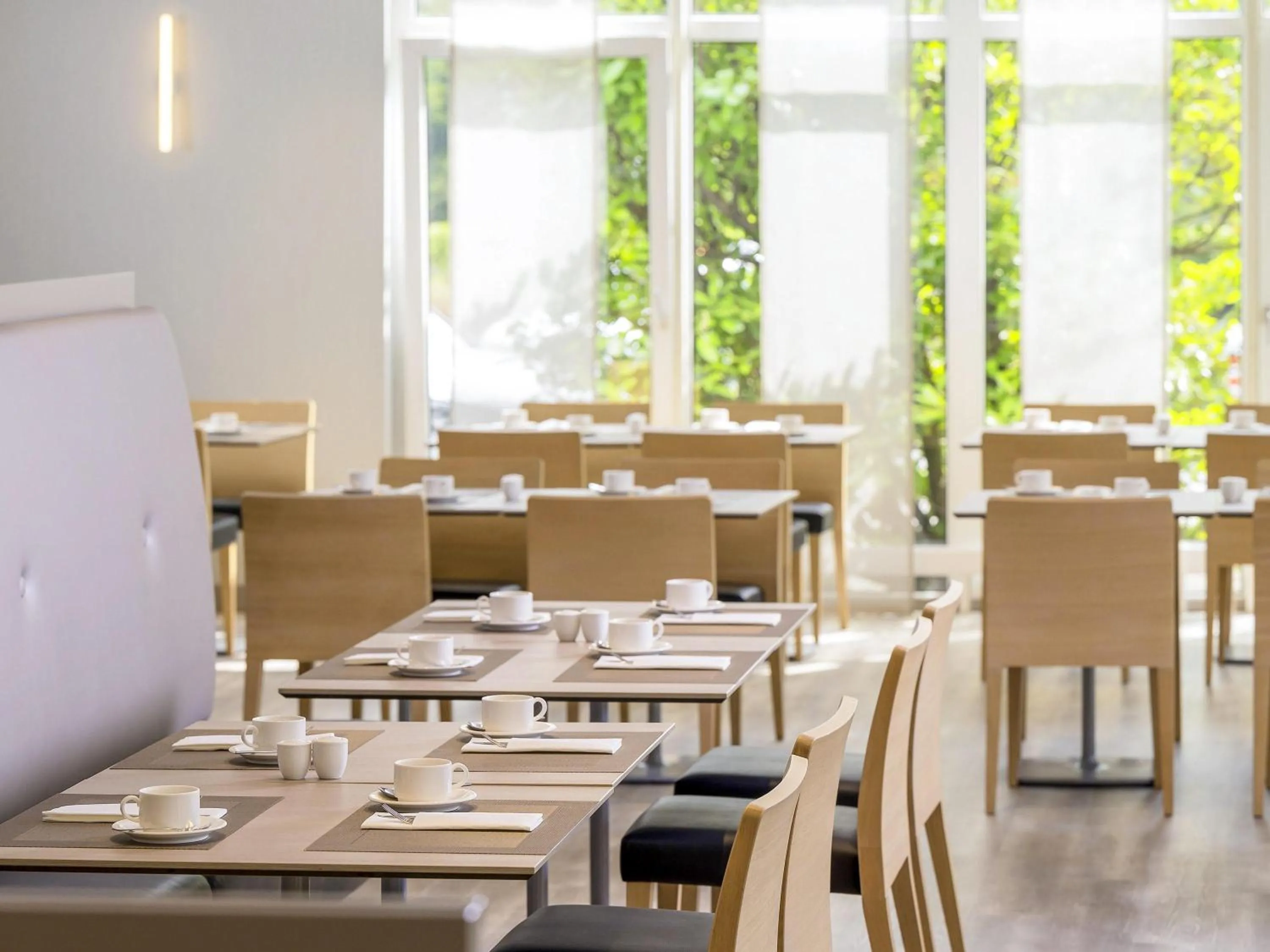 Restaurant/places to eat in Mercure Hannover Oldenburger Allee