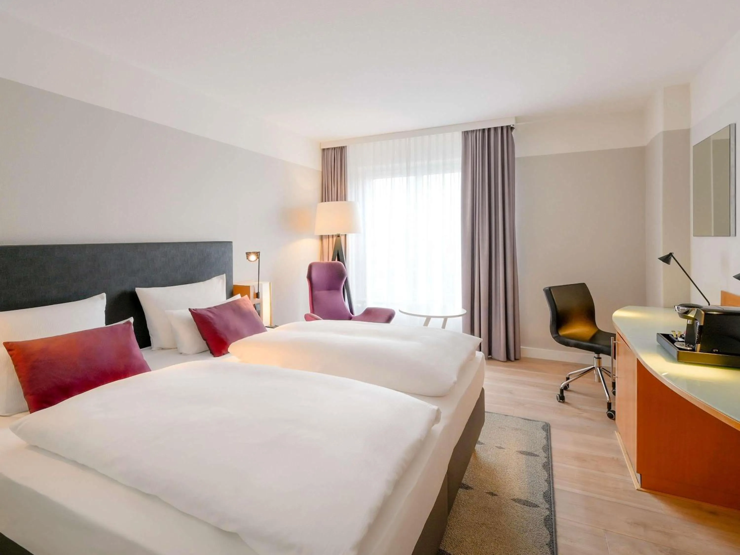 Bedroom, Bed in Mercure Hannover Oldenburger Allee