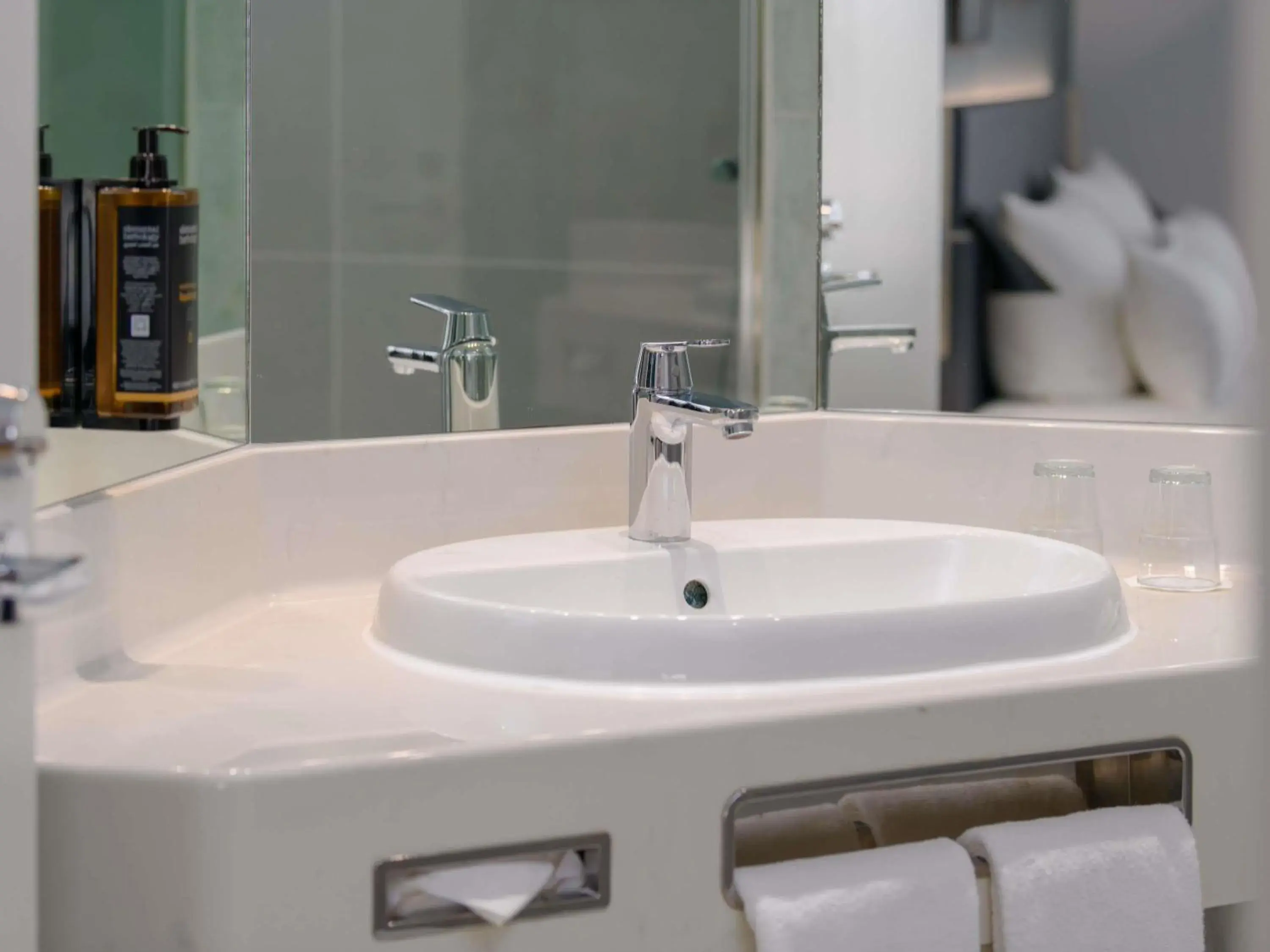 Bedroom in Mercure Hannover Oldenburger Allee Bedroom in Mercure Hannover Oldenburger Allee