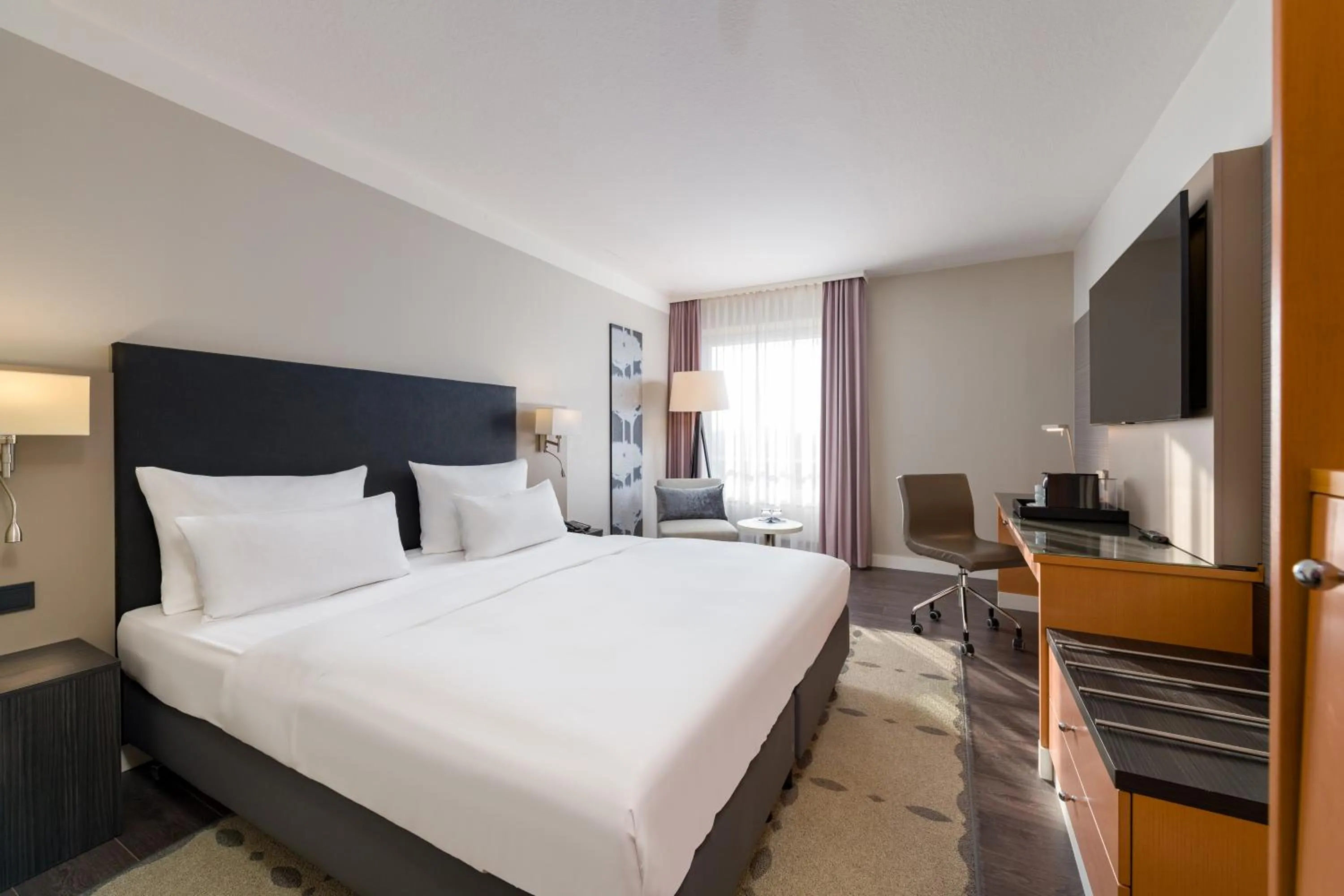 Bedroom, Bed in Mercure Hannover Oldenburger Allee