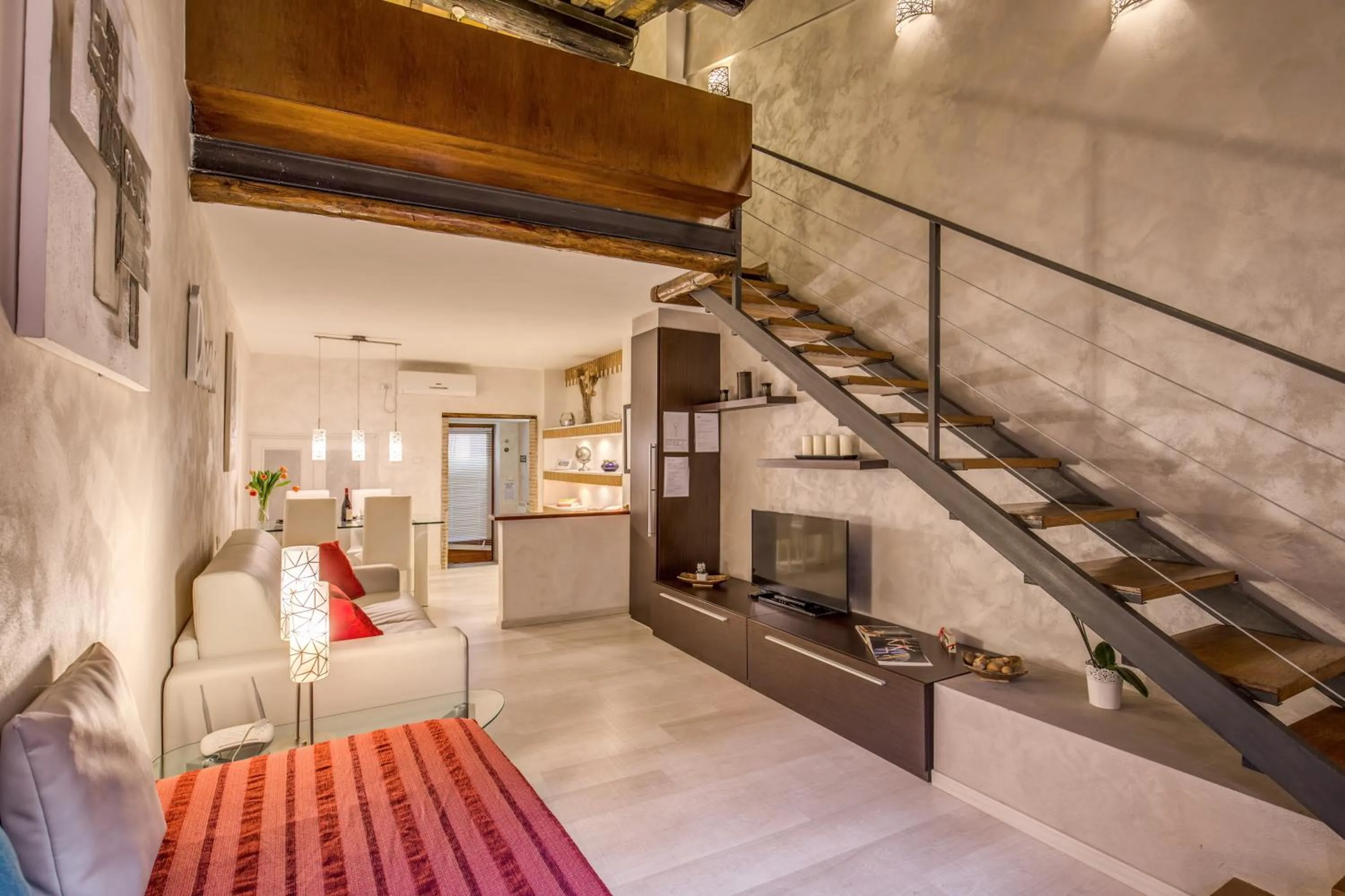 Living room in Tritone Top House