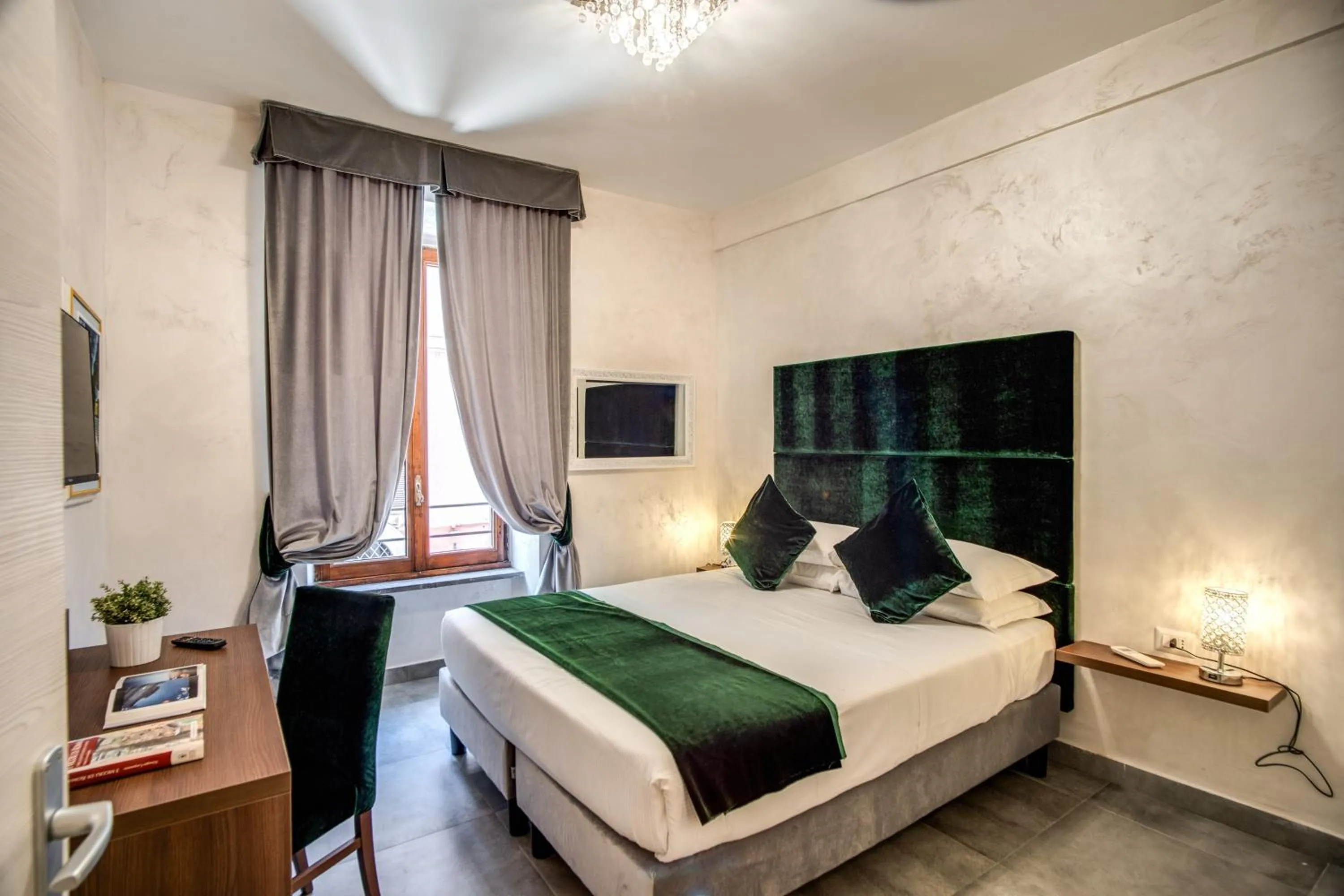 Bed in Tritone Top House