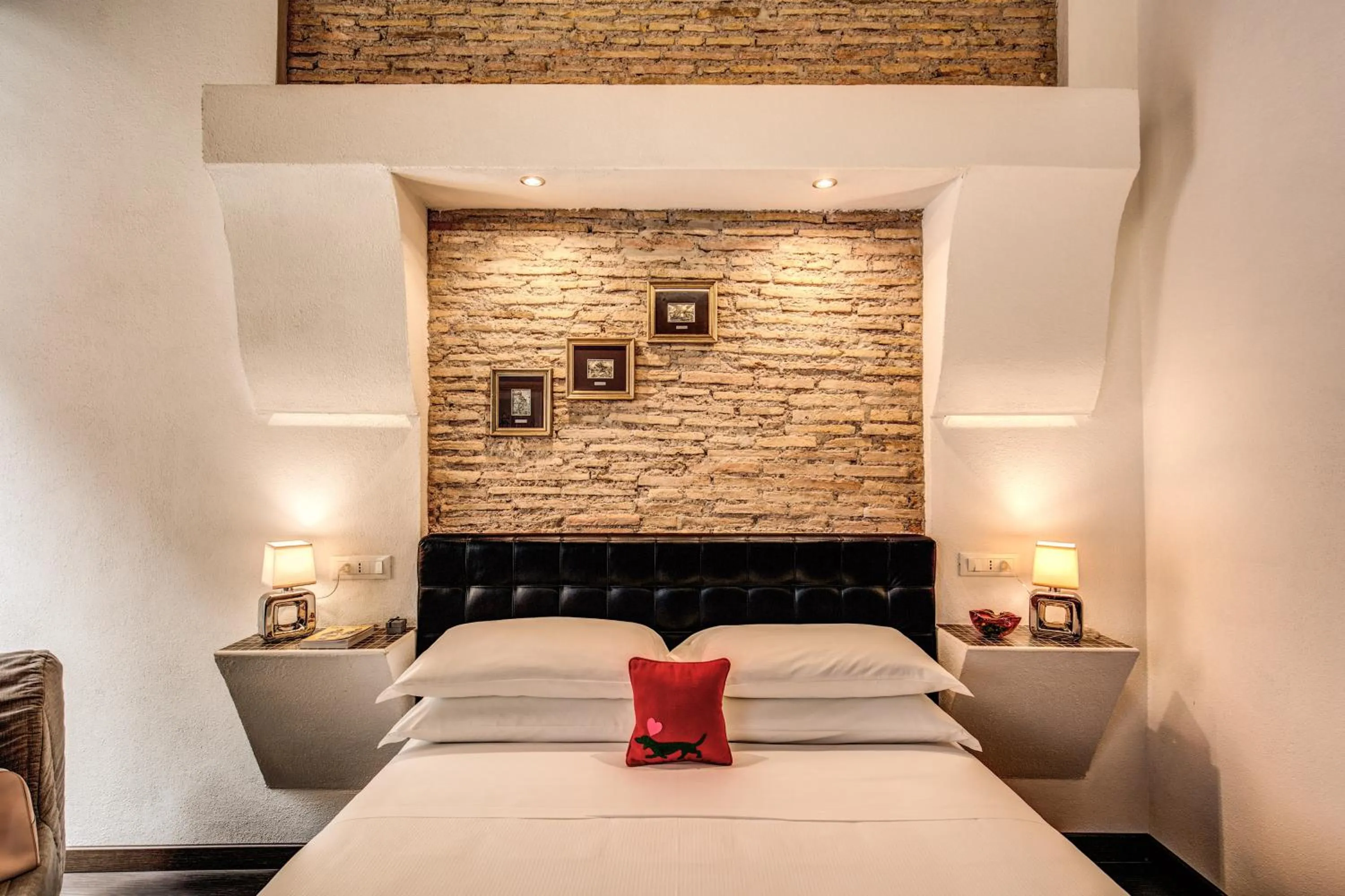 Bed in Tritone Top House