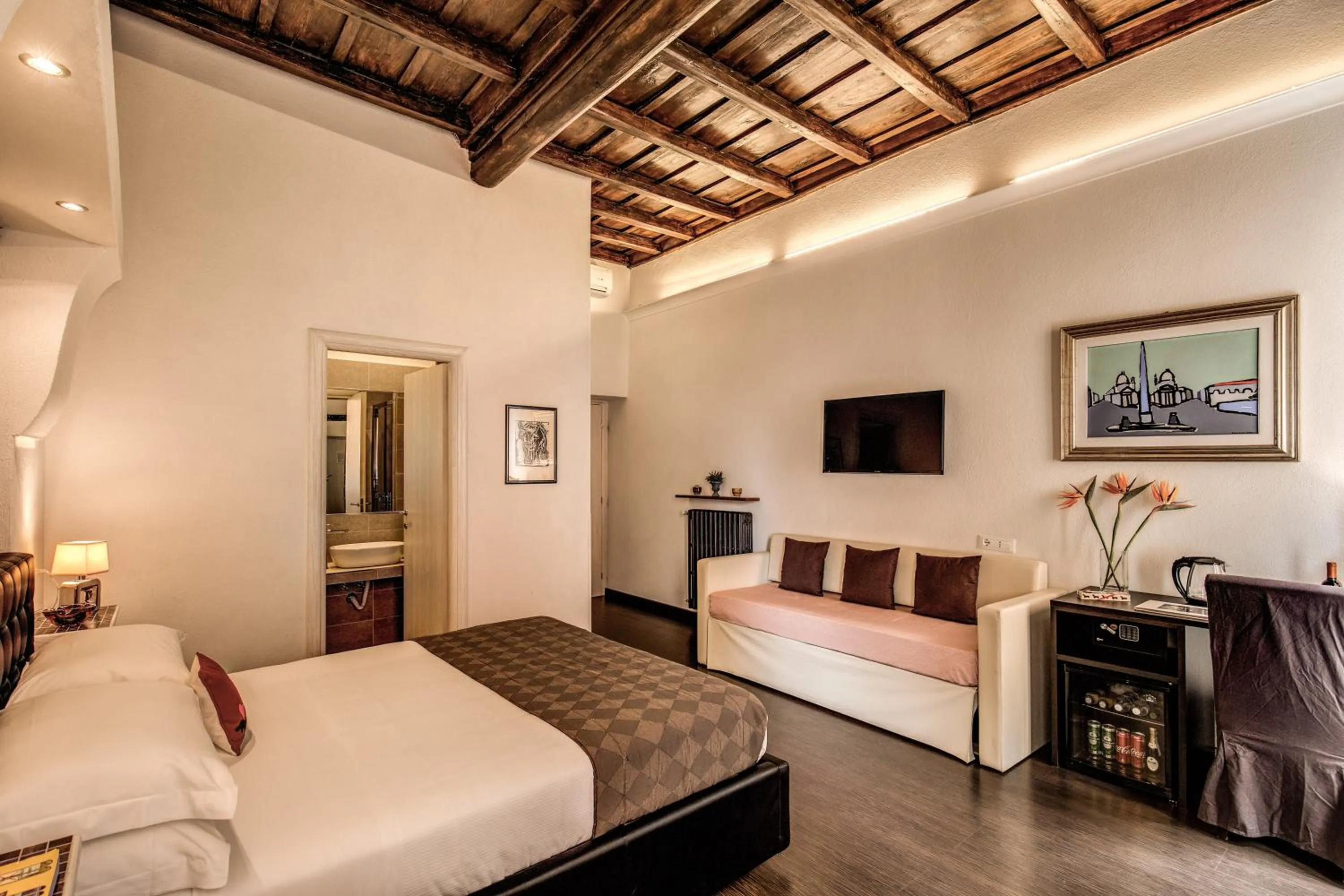 Bed in Tritone Top House