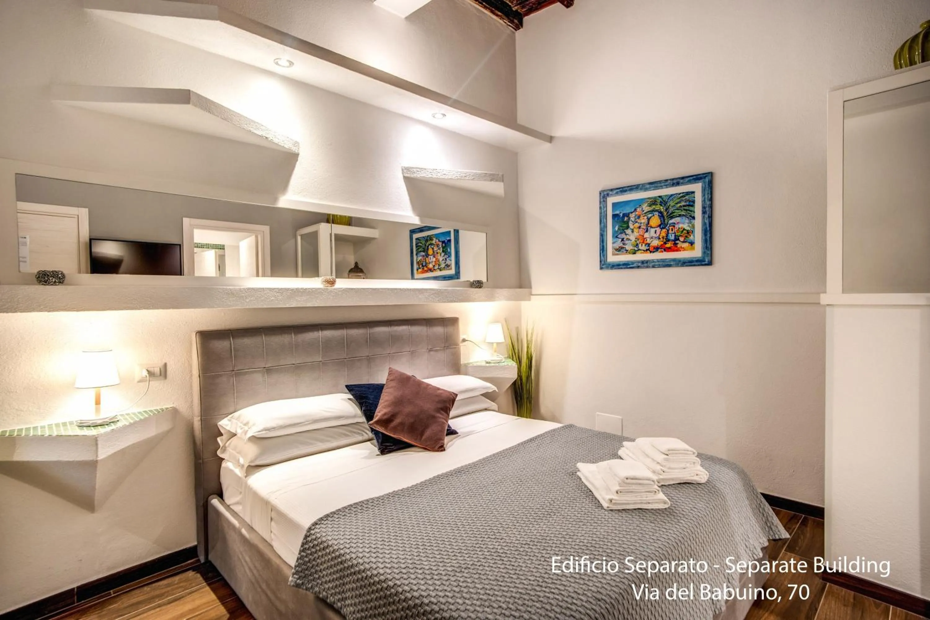 Bed in Tritone Top House