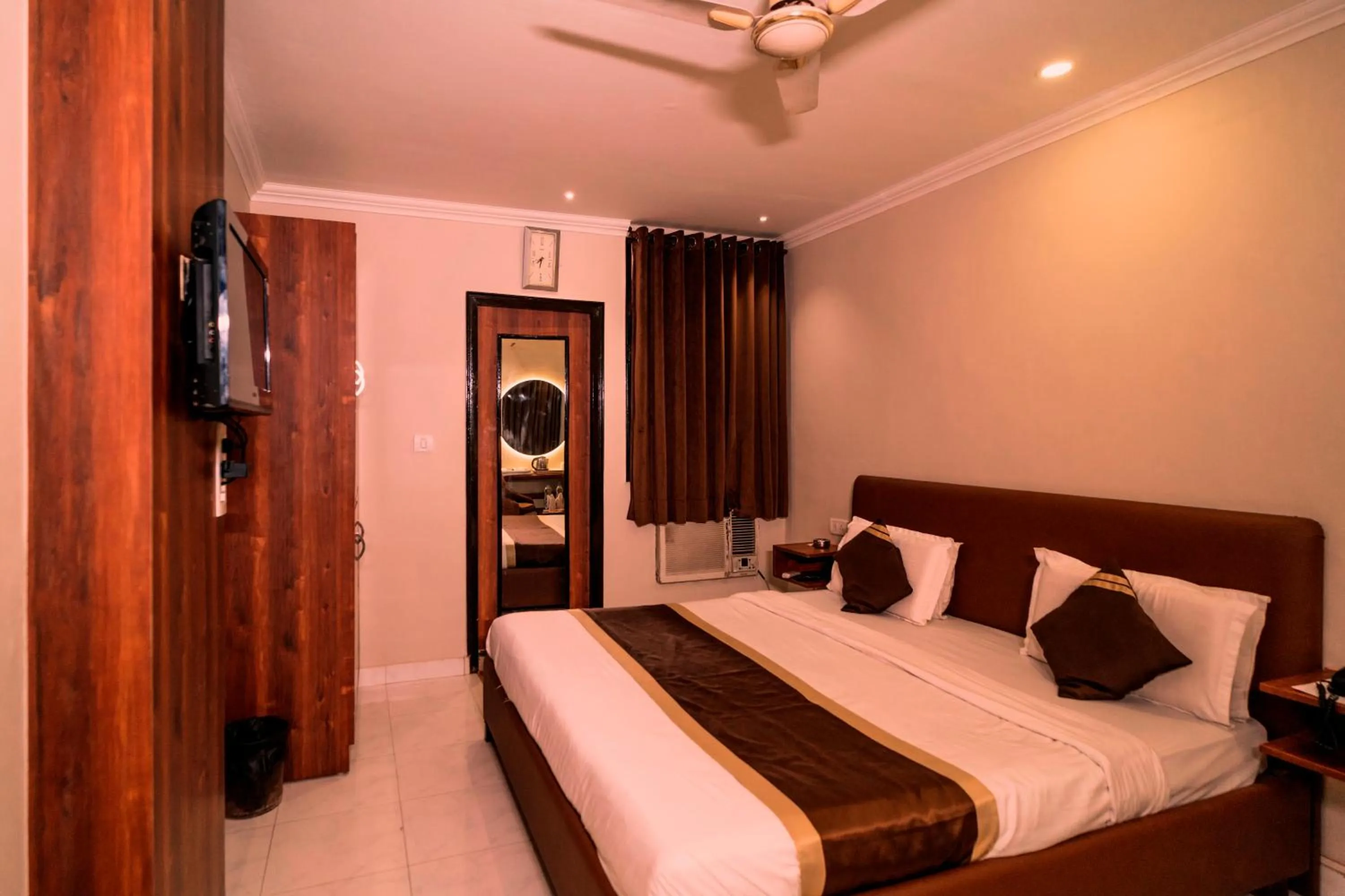 Bed in Hotel DiDi International