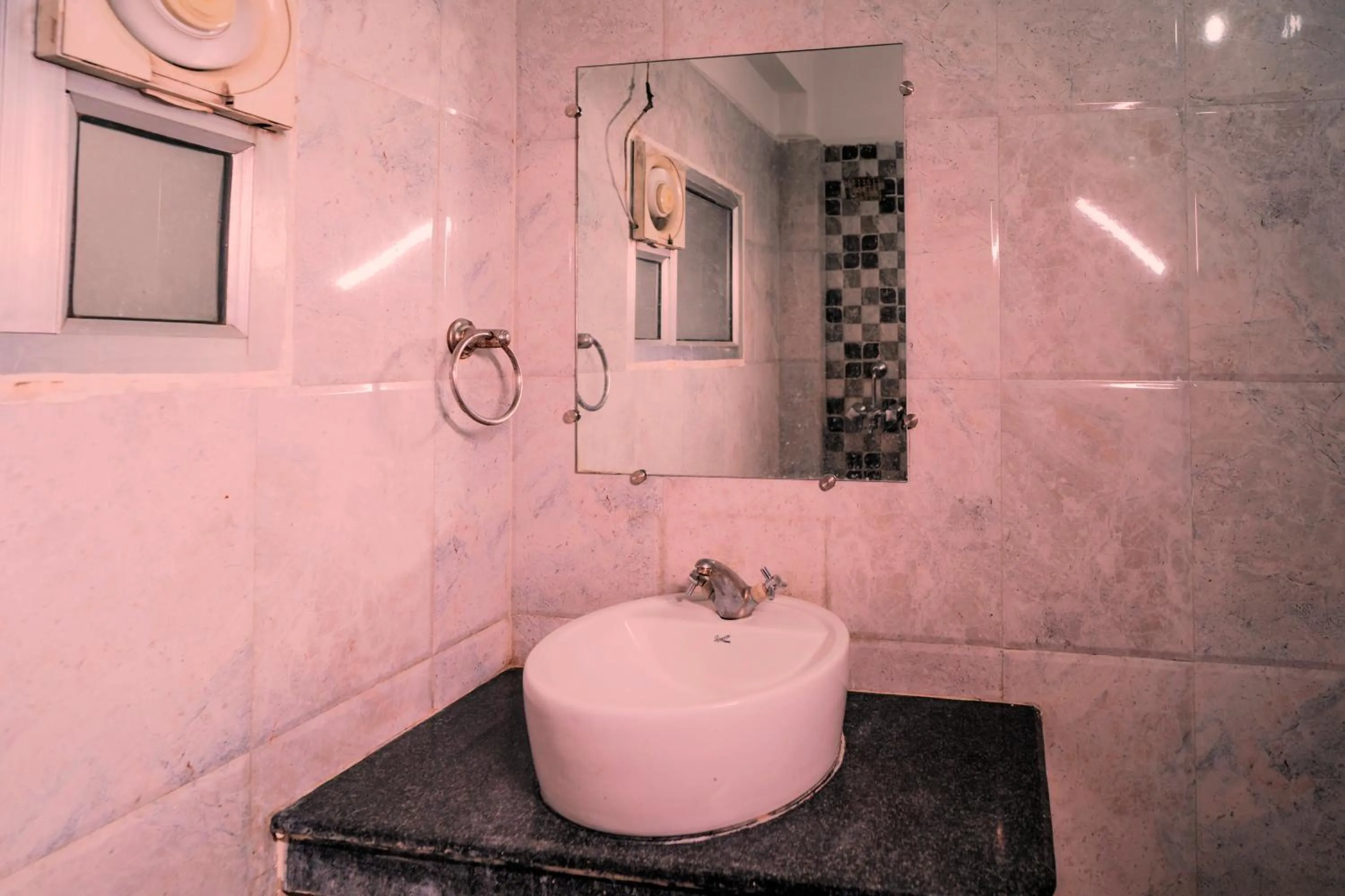 Bathroom in Hotel DiDi International