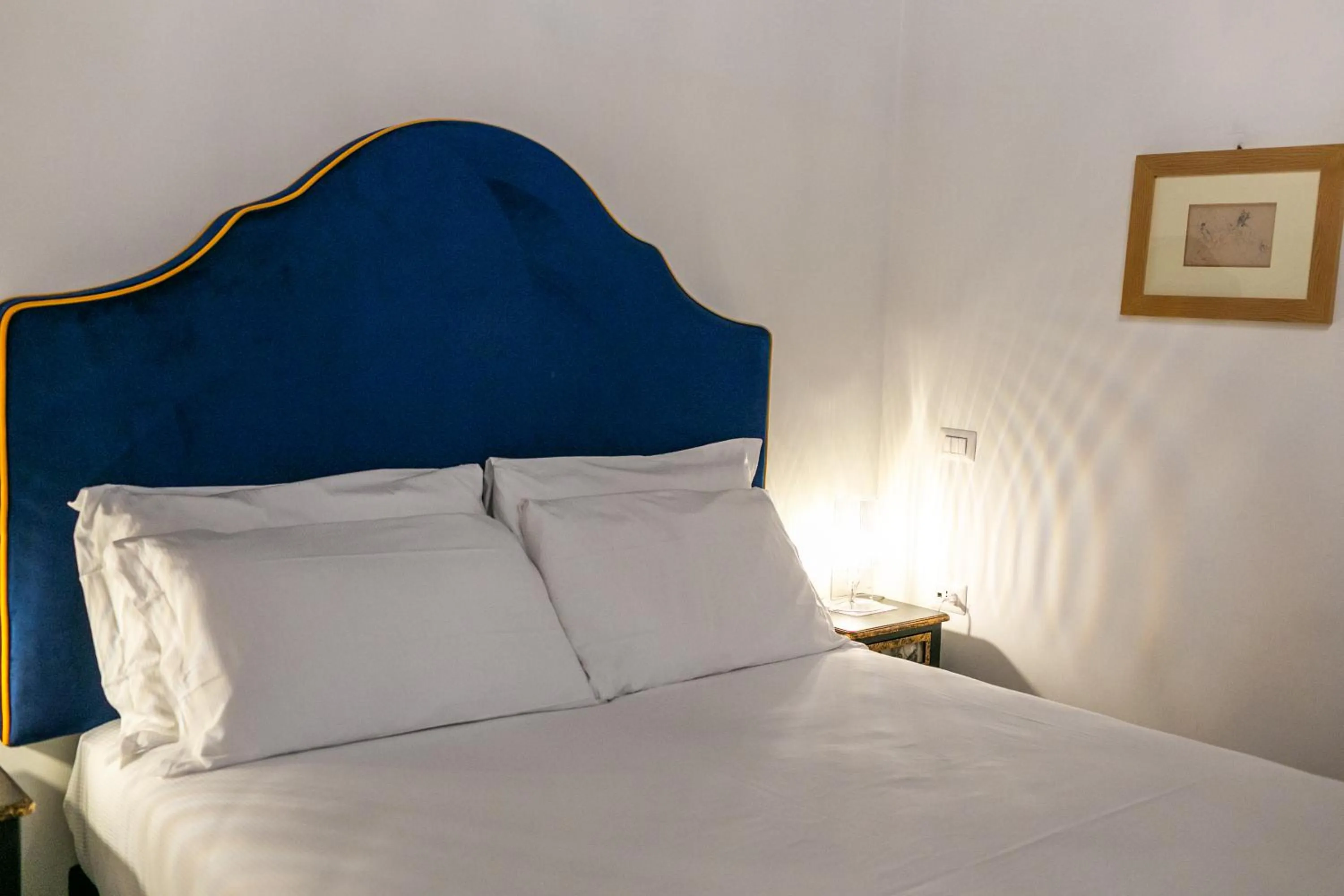 Bedroom, Bed in Incentrum