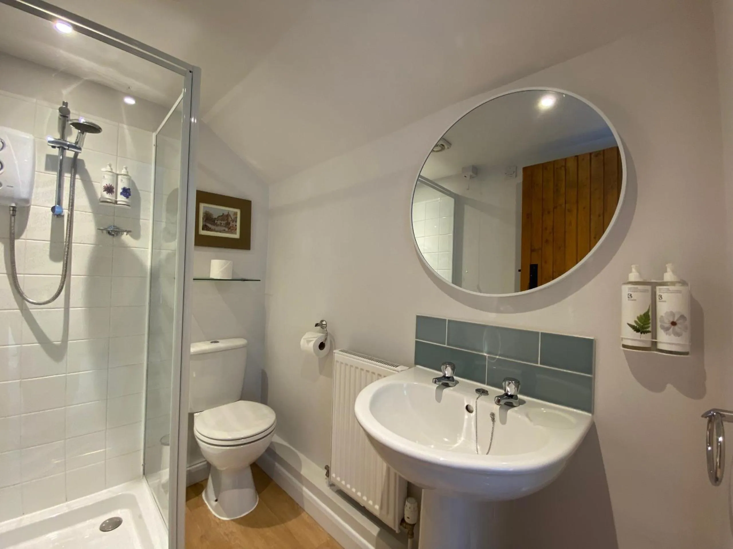 Bathroom in Kings Head Low House