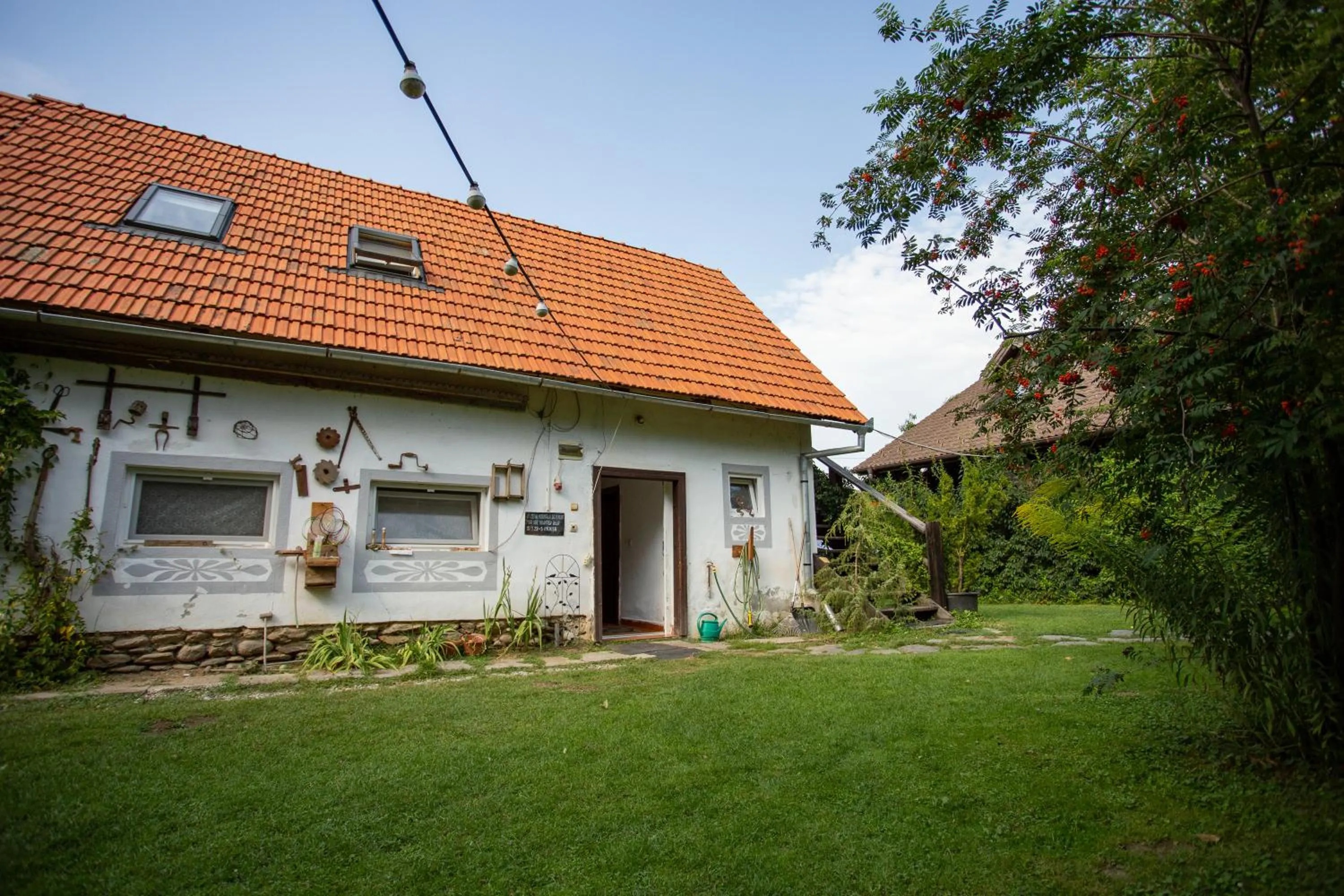 Inner courtyard view in Casa Mosului - Transfăgărășan Bed & Breakfast