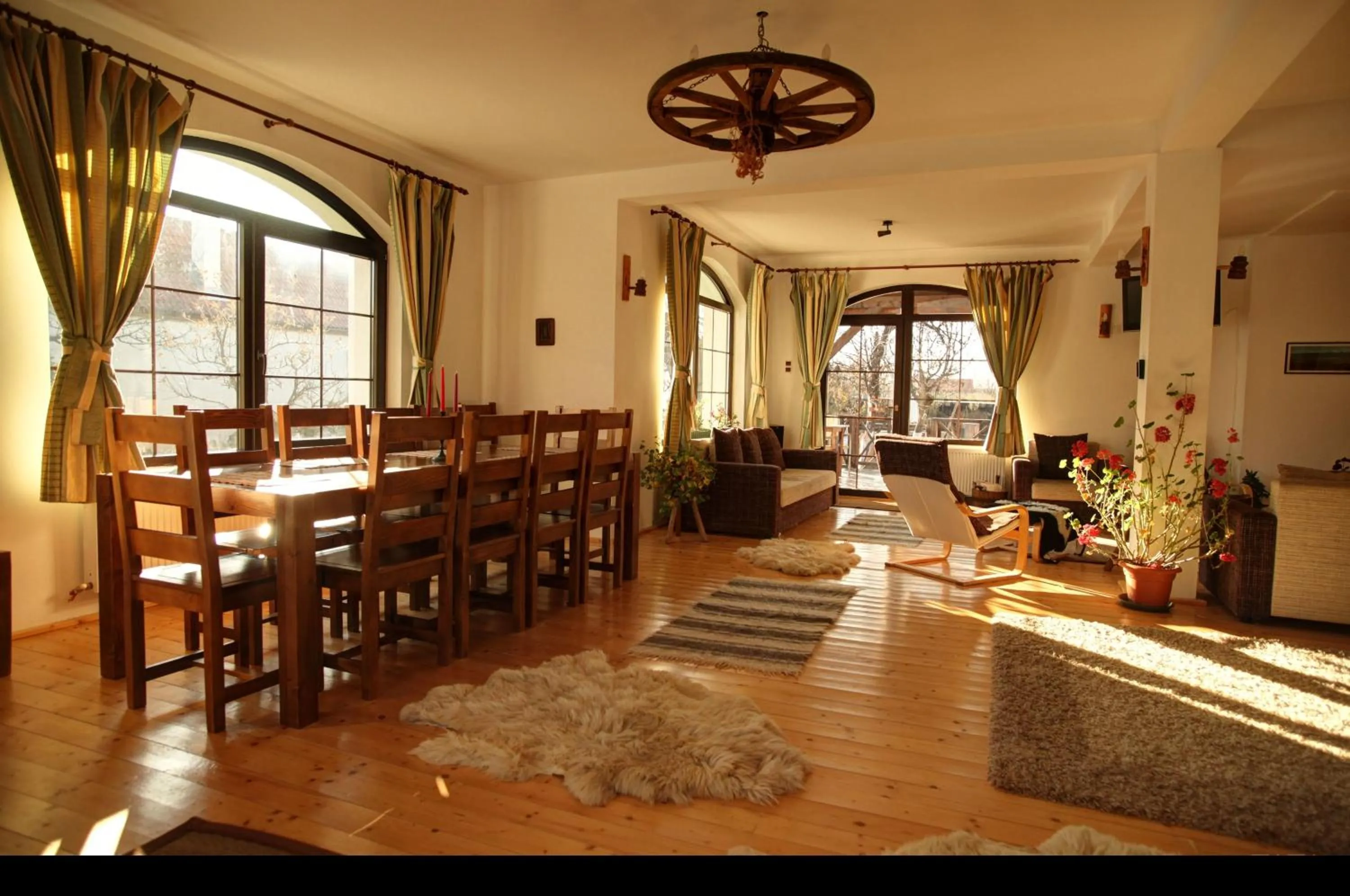 Restaurant/places to eat in Casa Mosului - Transfăgărășan Bed & Breakfast