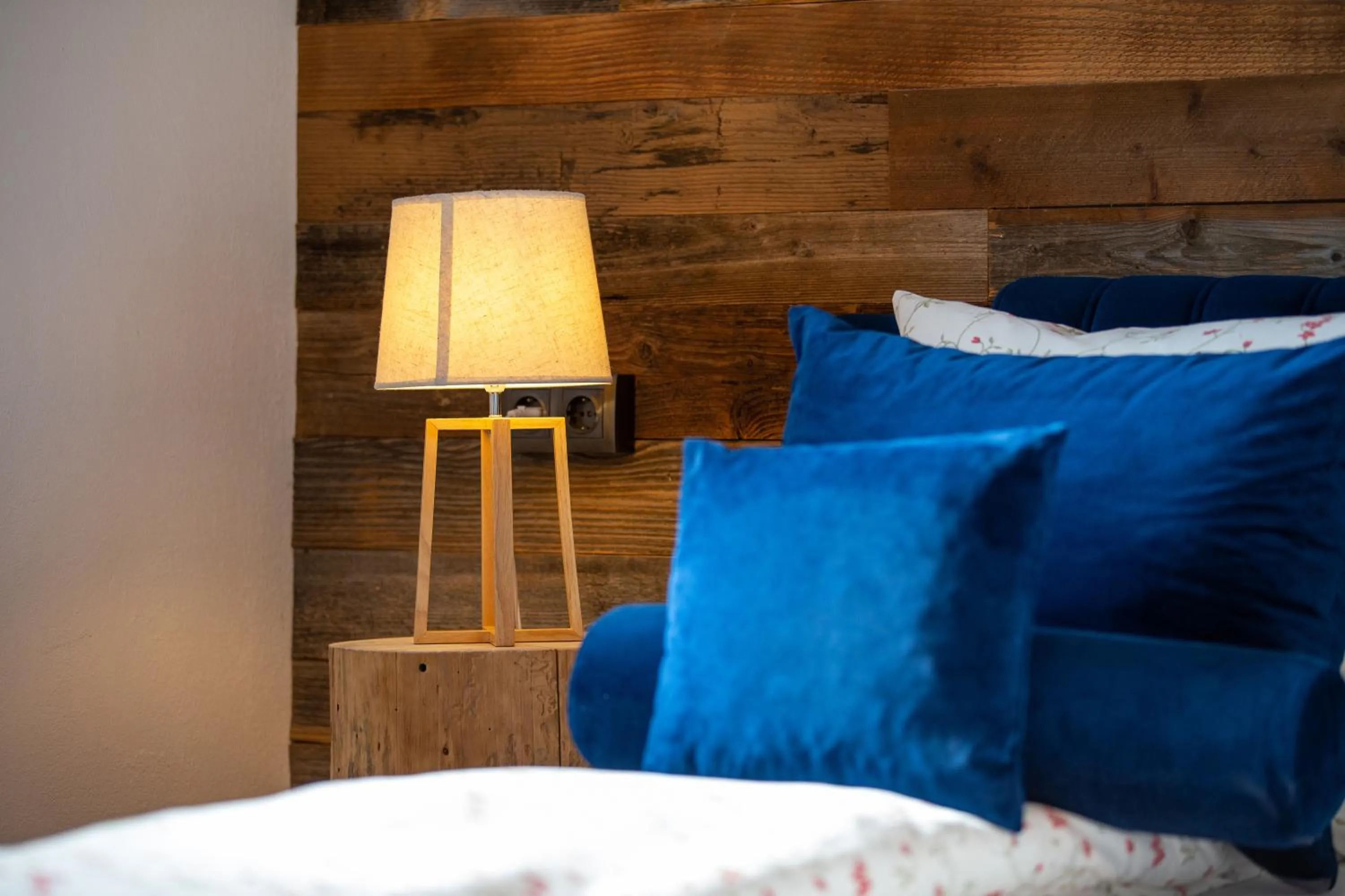 Bed in Casa Mosului - Transfăgărășan Bed & Breakfast