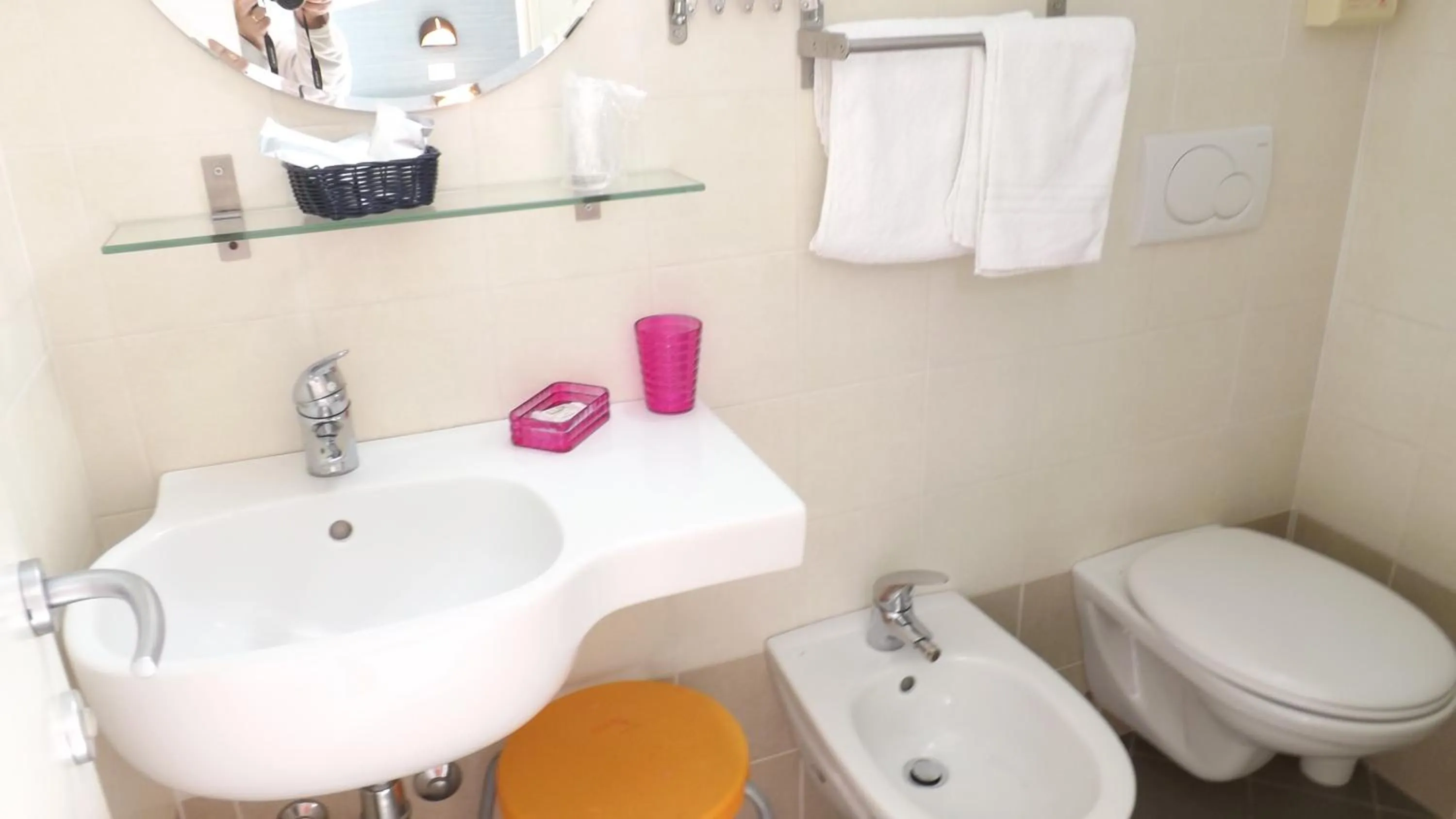 Bathroom in Hotel Alga